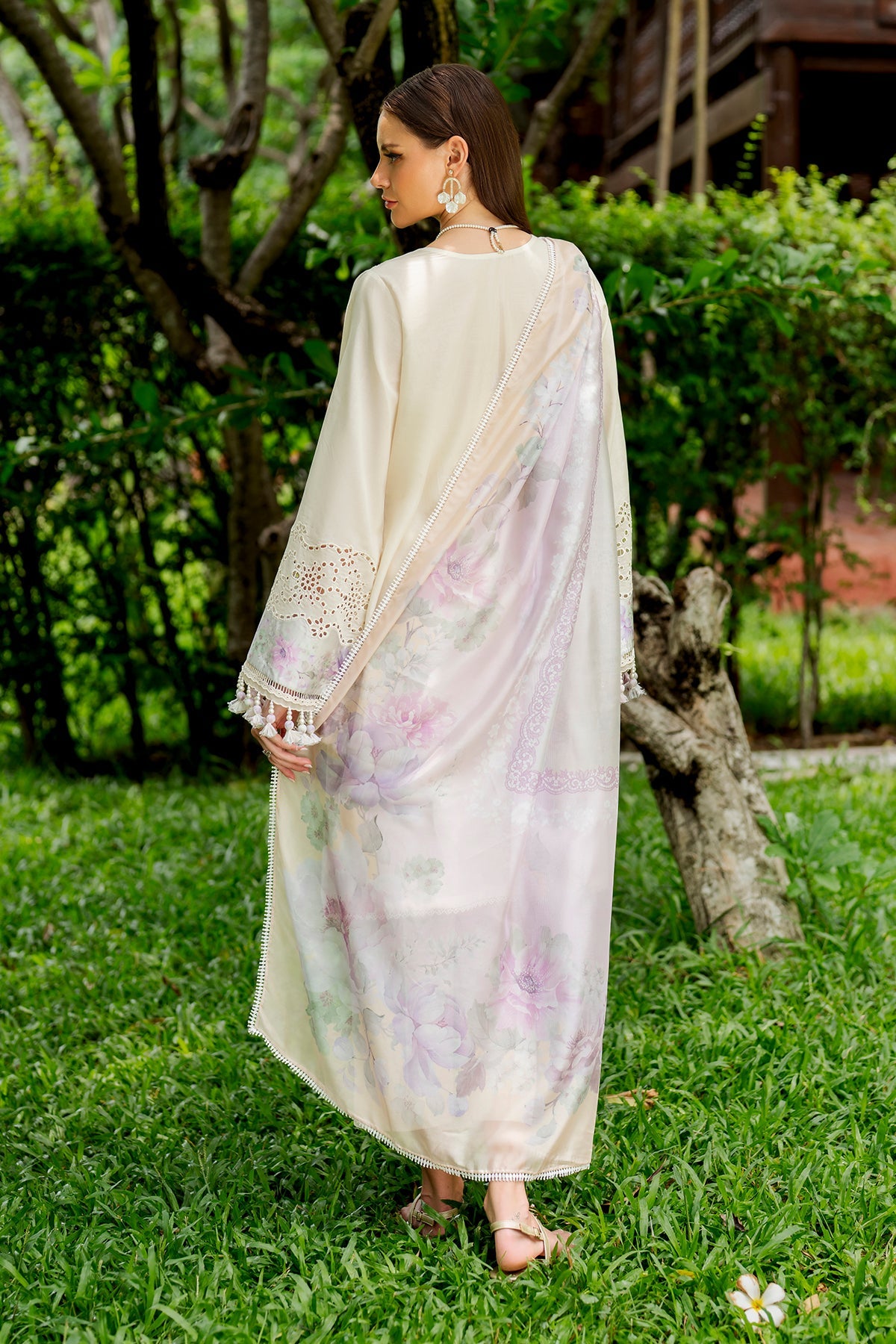 EMBROIDERED SCHIFFLI PR-1175