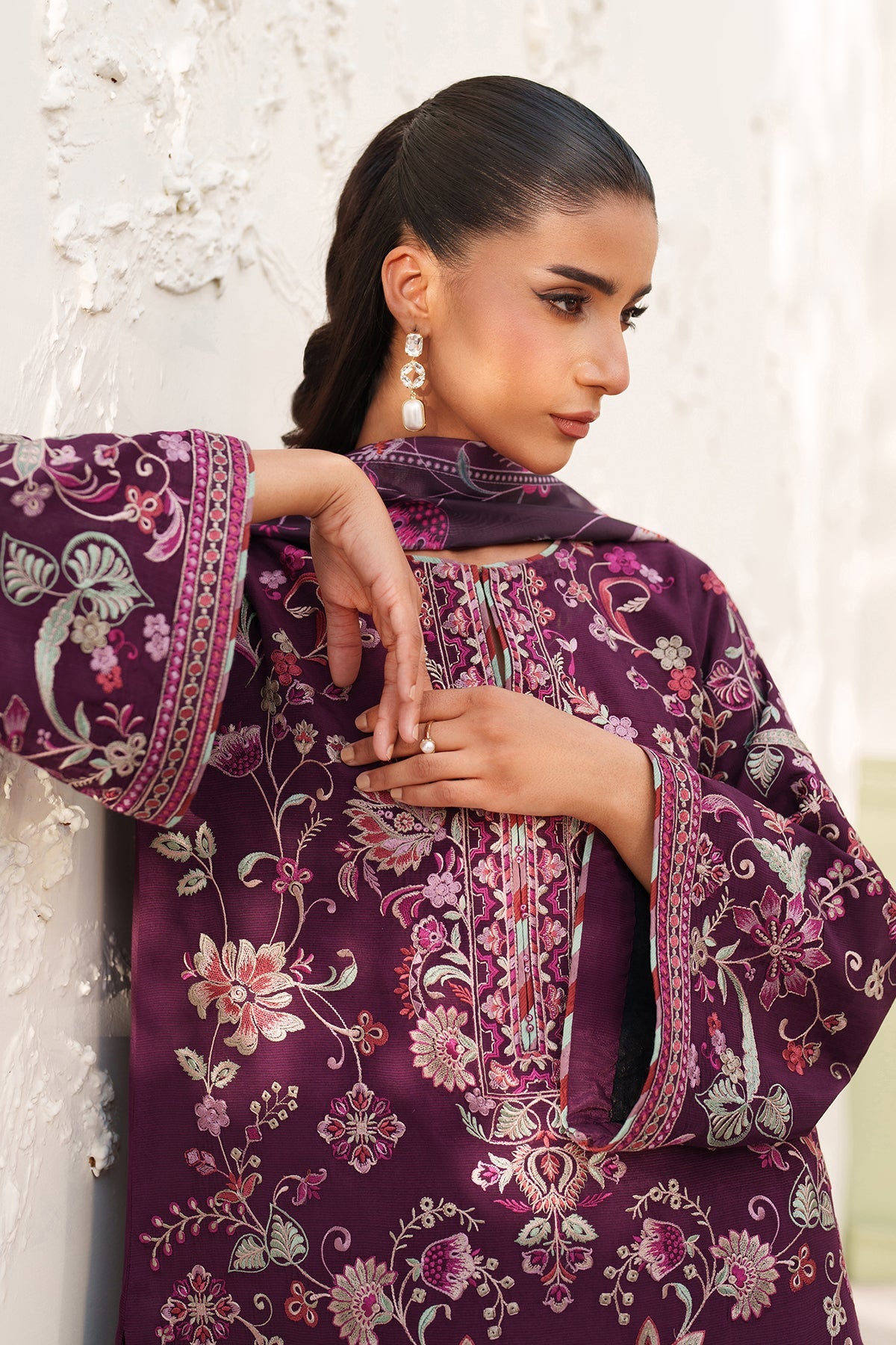 EMBROIDERED RAW SILK SF-4382
