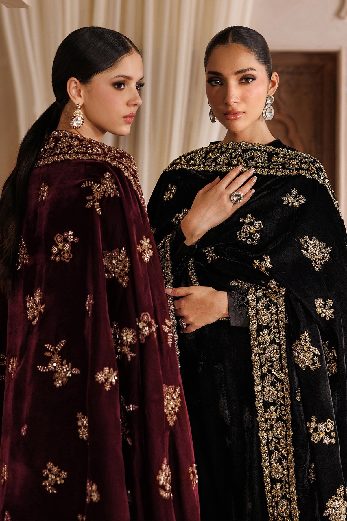 EMBROIDERED VELVET SHAWL VS-71