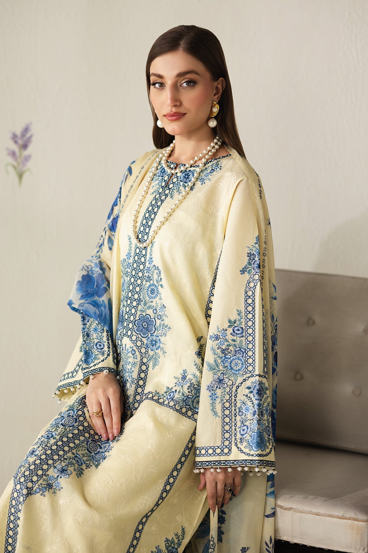 EMBROIDERED LAWN UF-4432