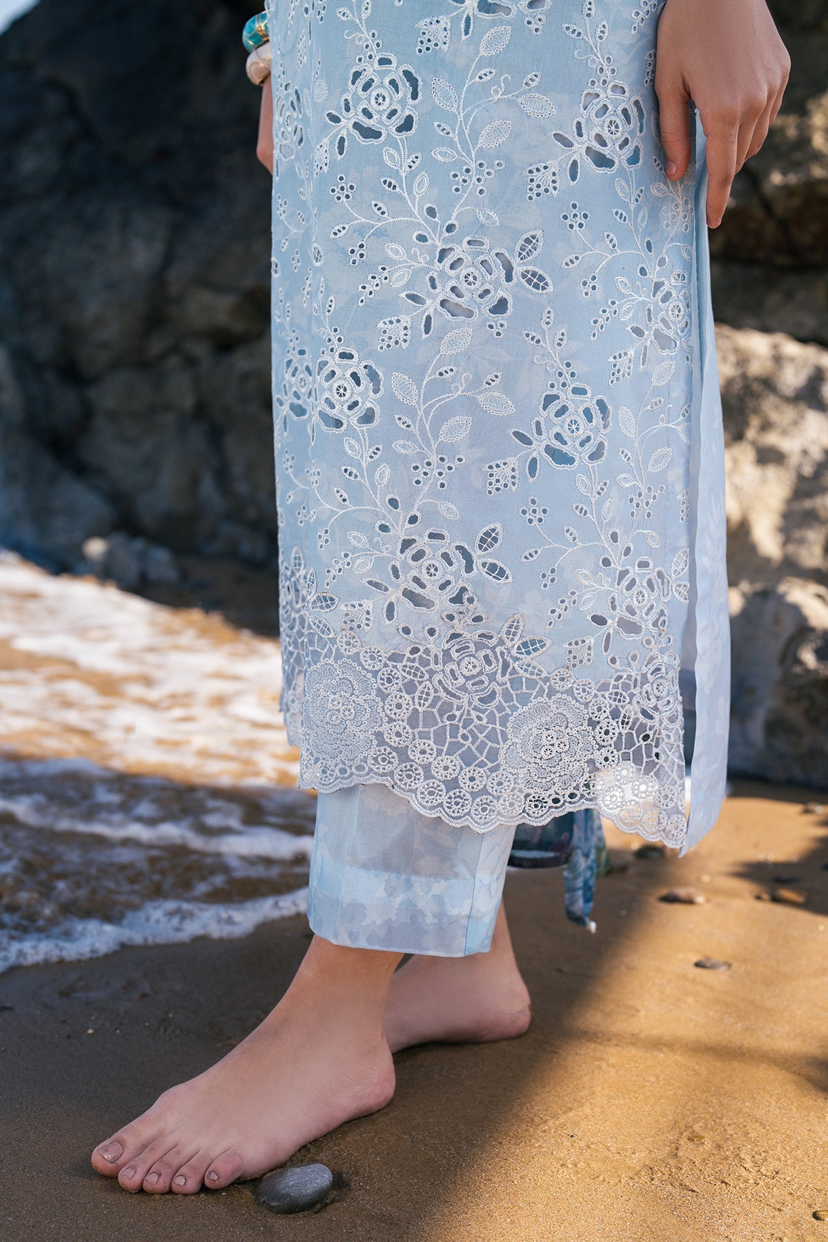 EMBROIDERED PRINTED LAWN UF-4109