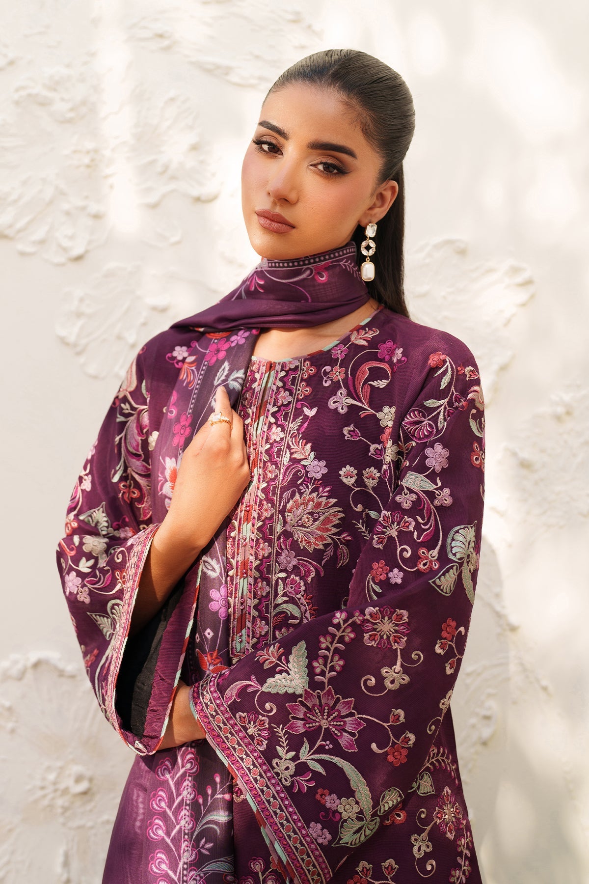 EMBROIDERED RAW SILK SF-4382