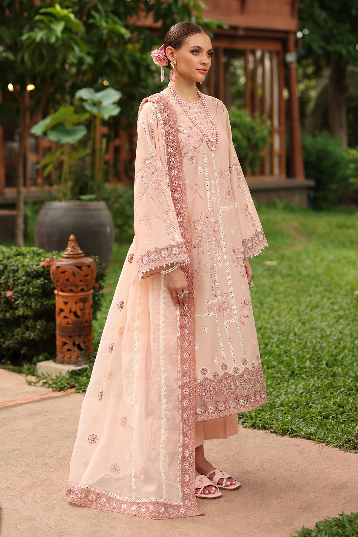EMBROIDERED LAWN SF-4261