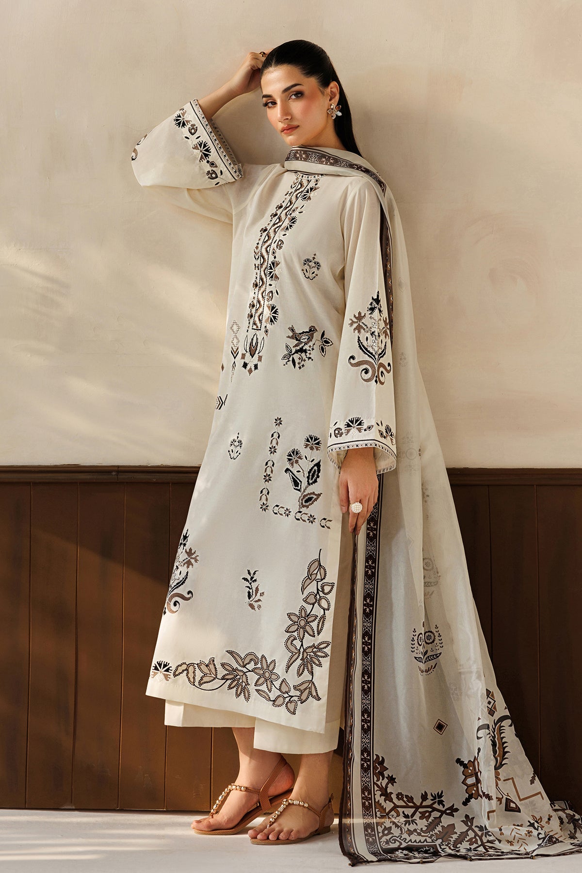 EMBROIDERED SELF JAQUARD LAWN SF-4504