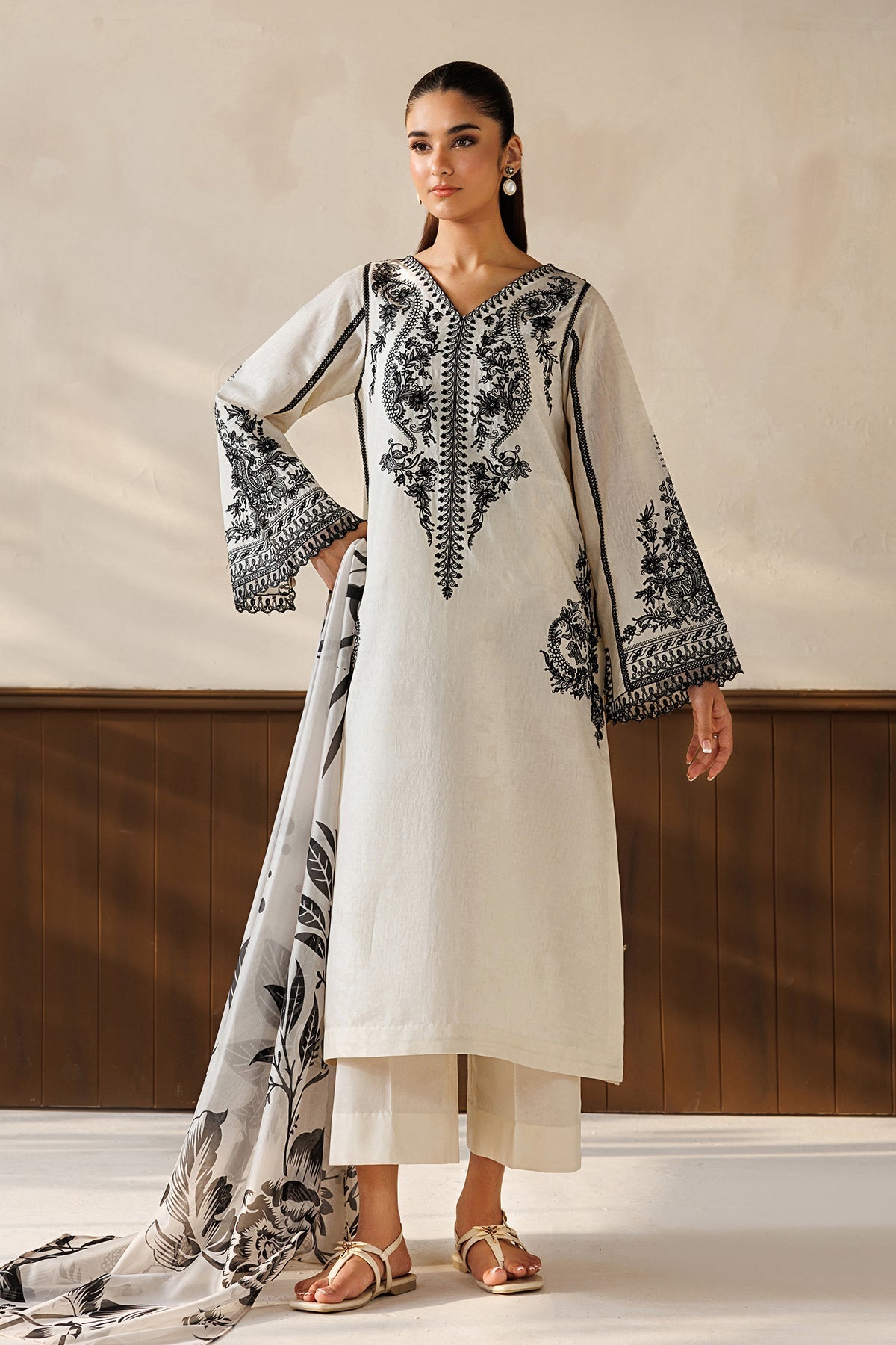 EMBROIDERED LAWN PR-1368