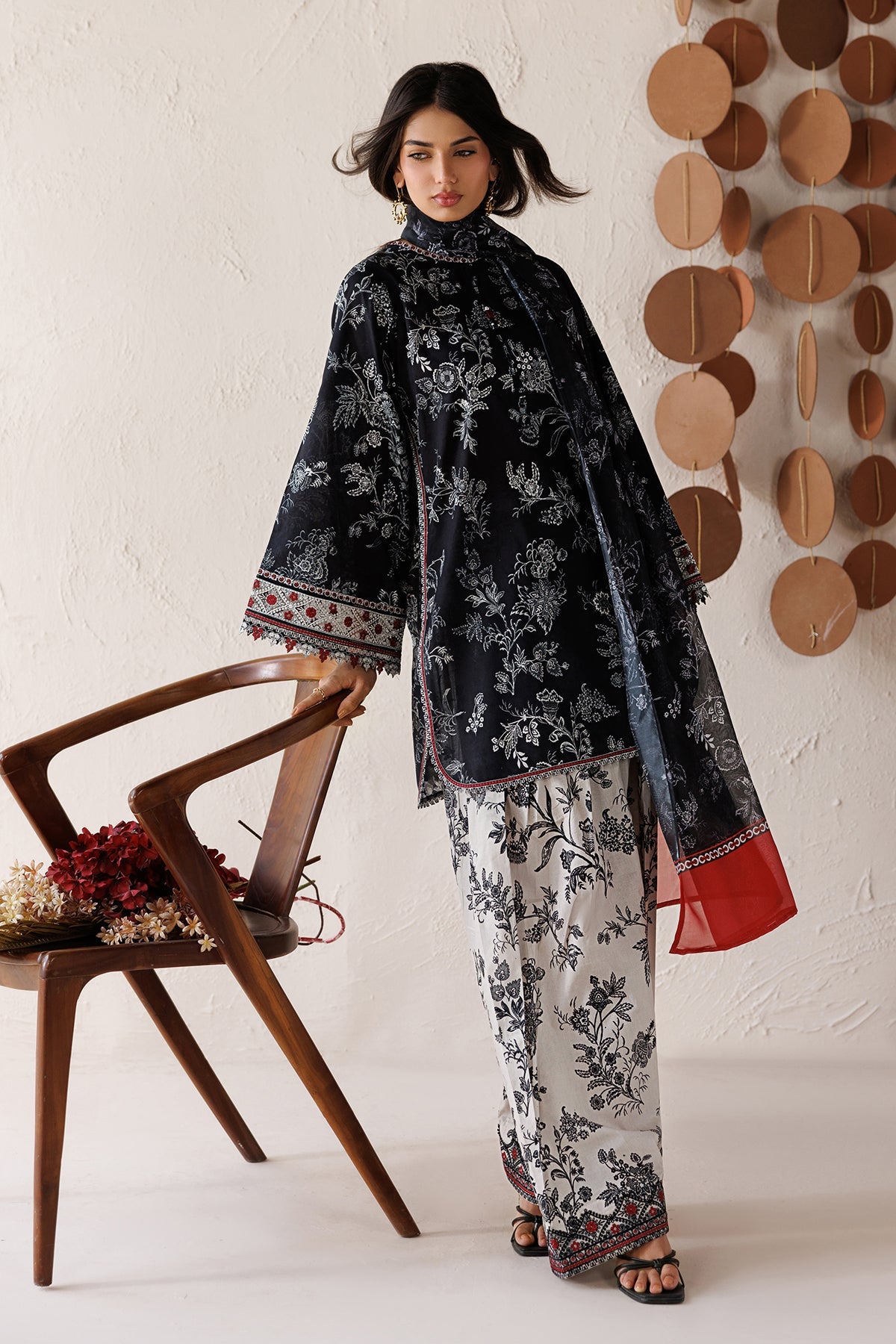 EMBROIDERED LAWN UF-4514