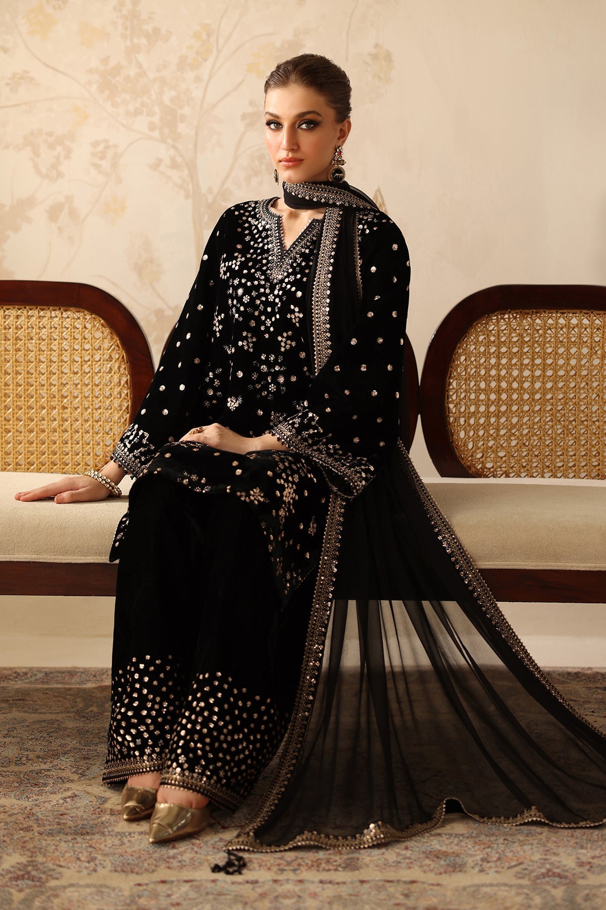 EMBROIDERED VELVET SF-4316