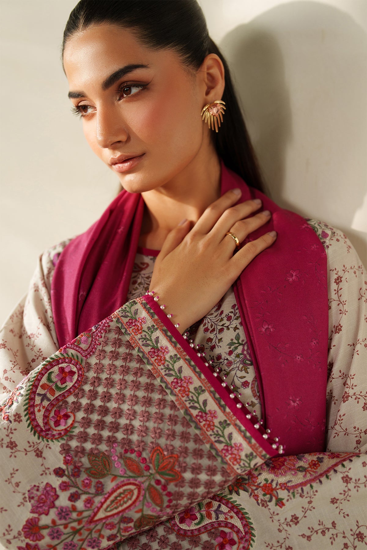 EMBROIDERED KHADDAR SF-4336