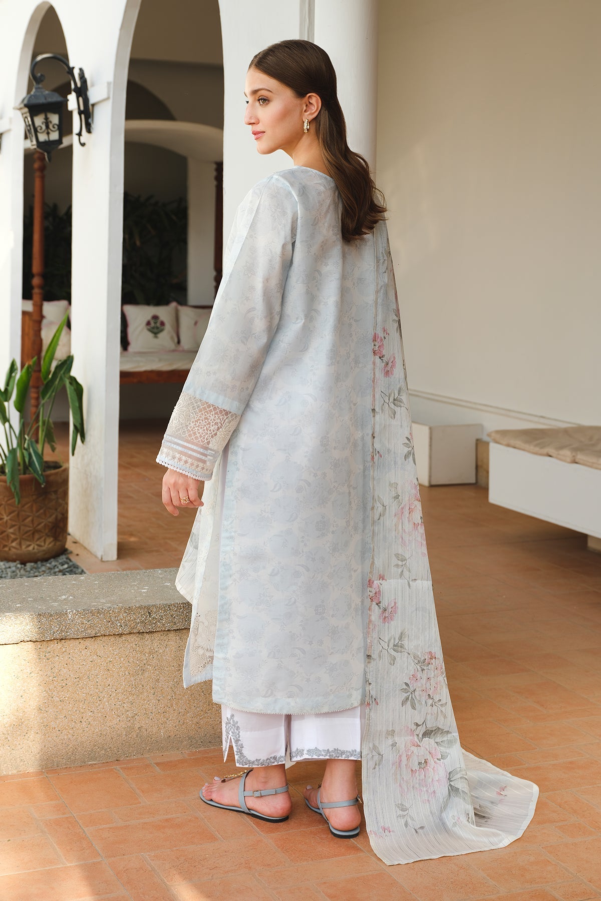 EMBROIDERED PRINTED LAWN UF-658