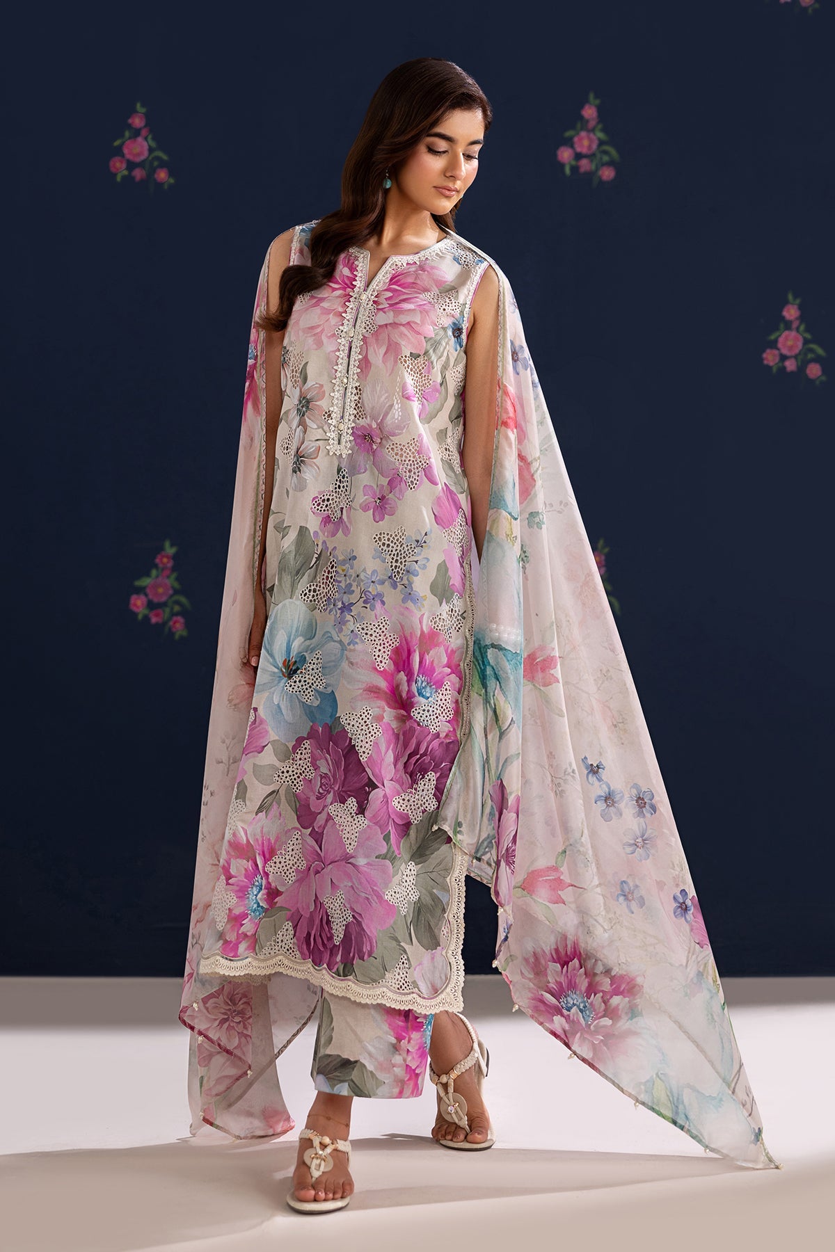 EMBROIDERED LAWN SF-4458
