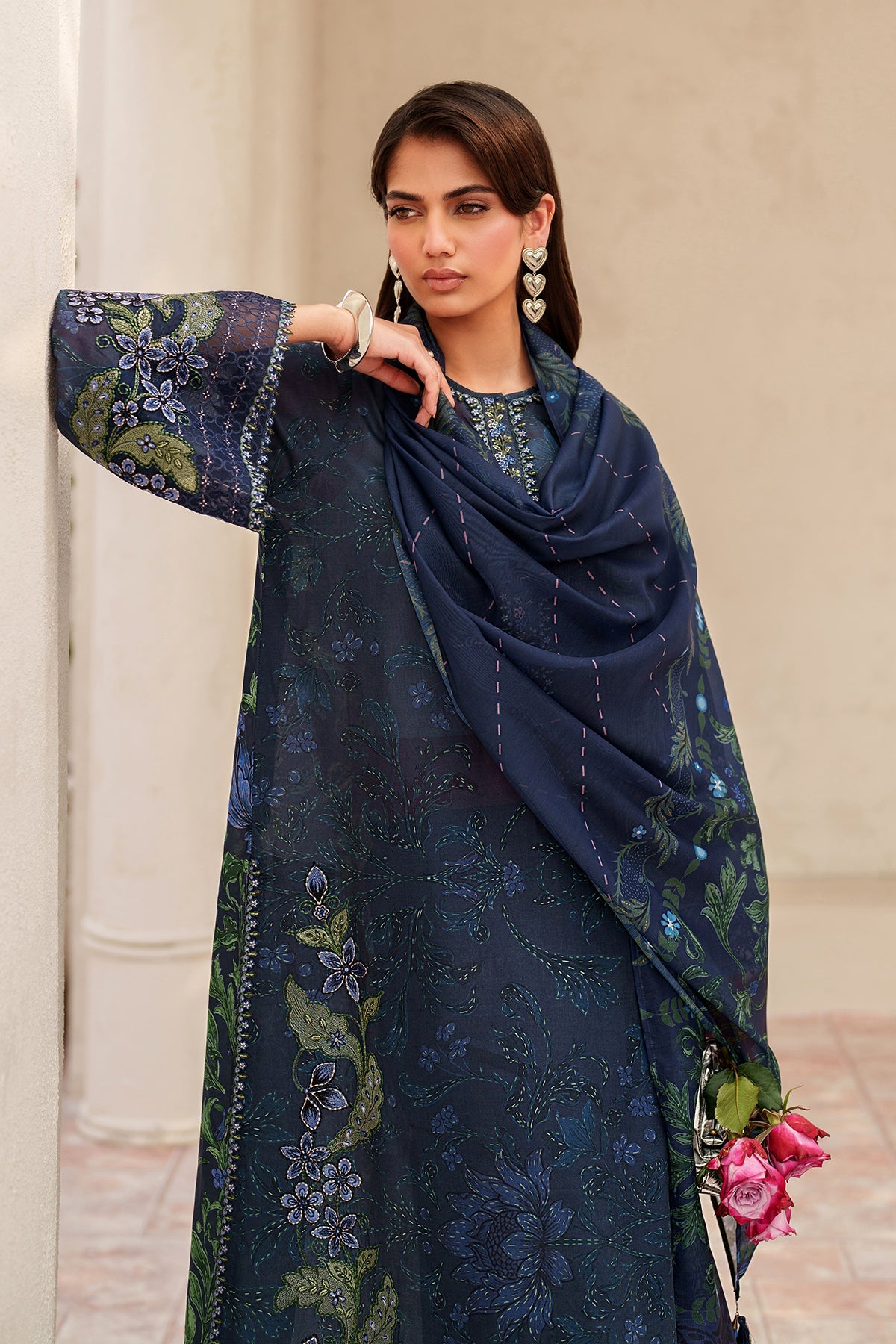 EMBROIDERED LAWN UF-4404