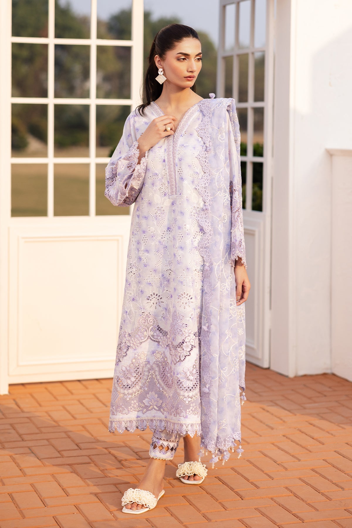 EMBROIDERED LAWN UF-4149