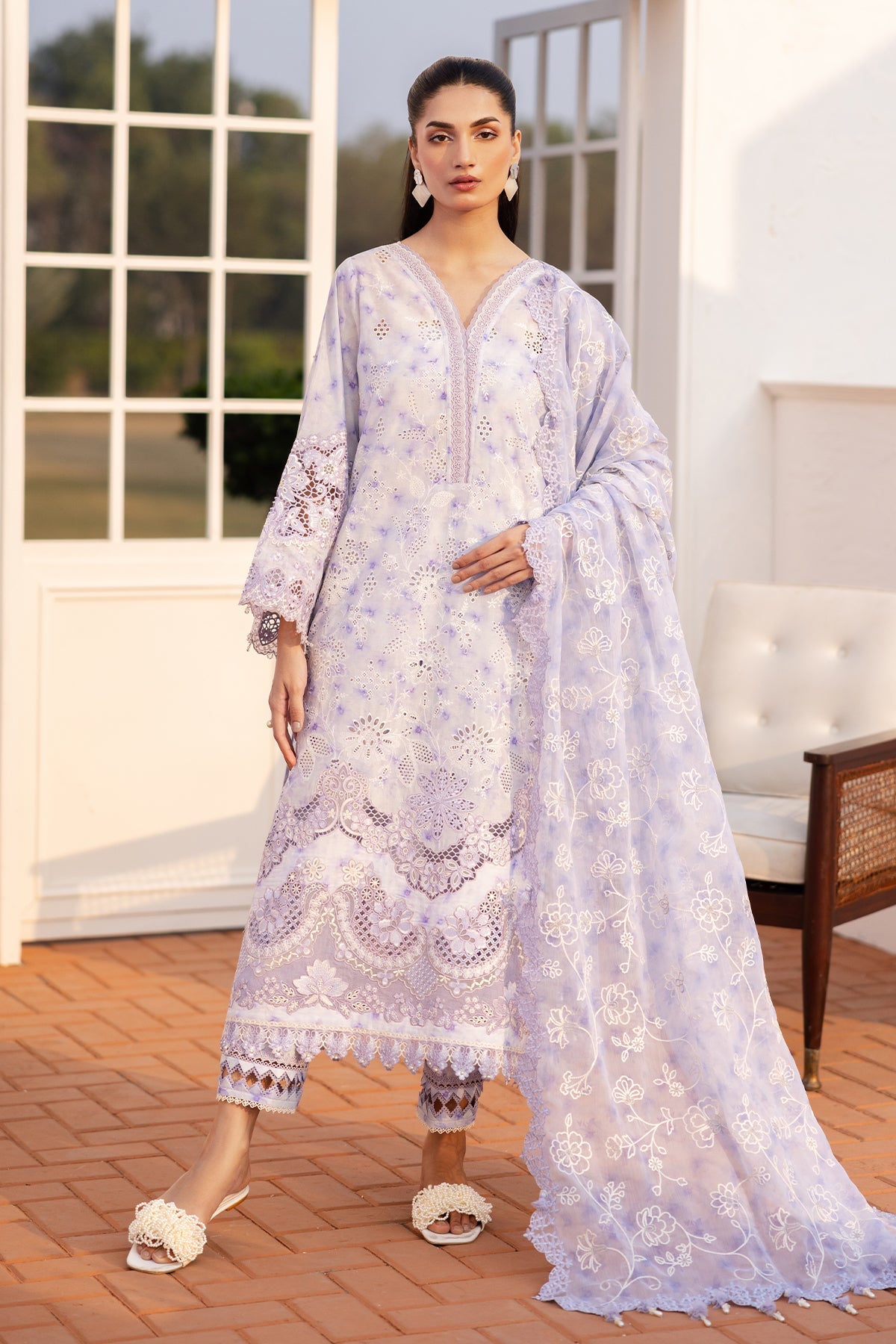 EMBROIDERED LAWN UF-4149