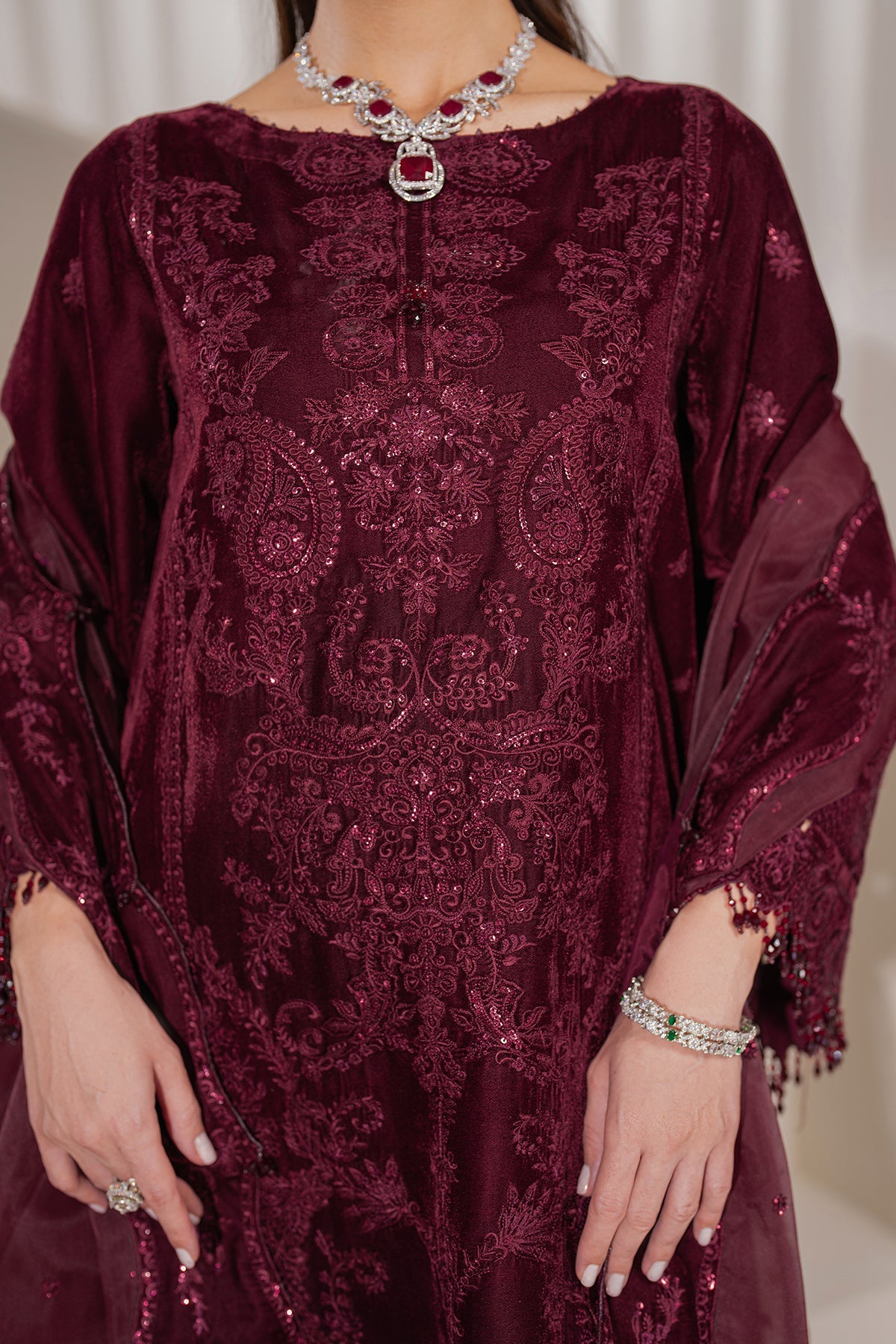 EMBROIDERED VELVET UF-758