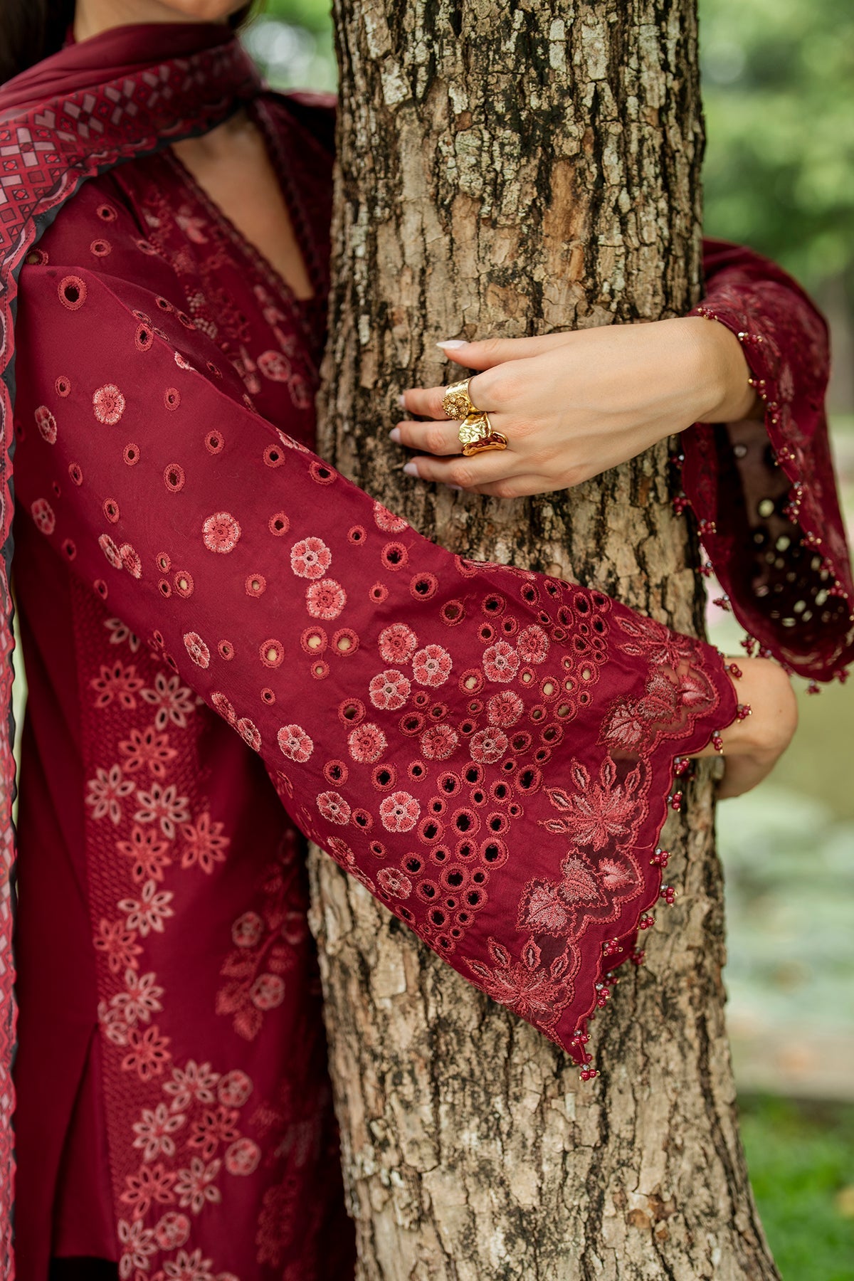 EMBROIDERED LAWN UF-4271