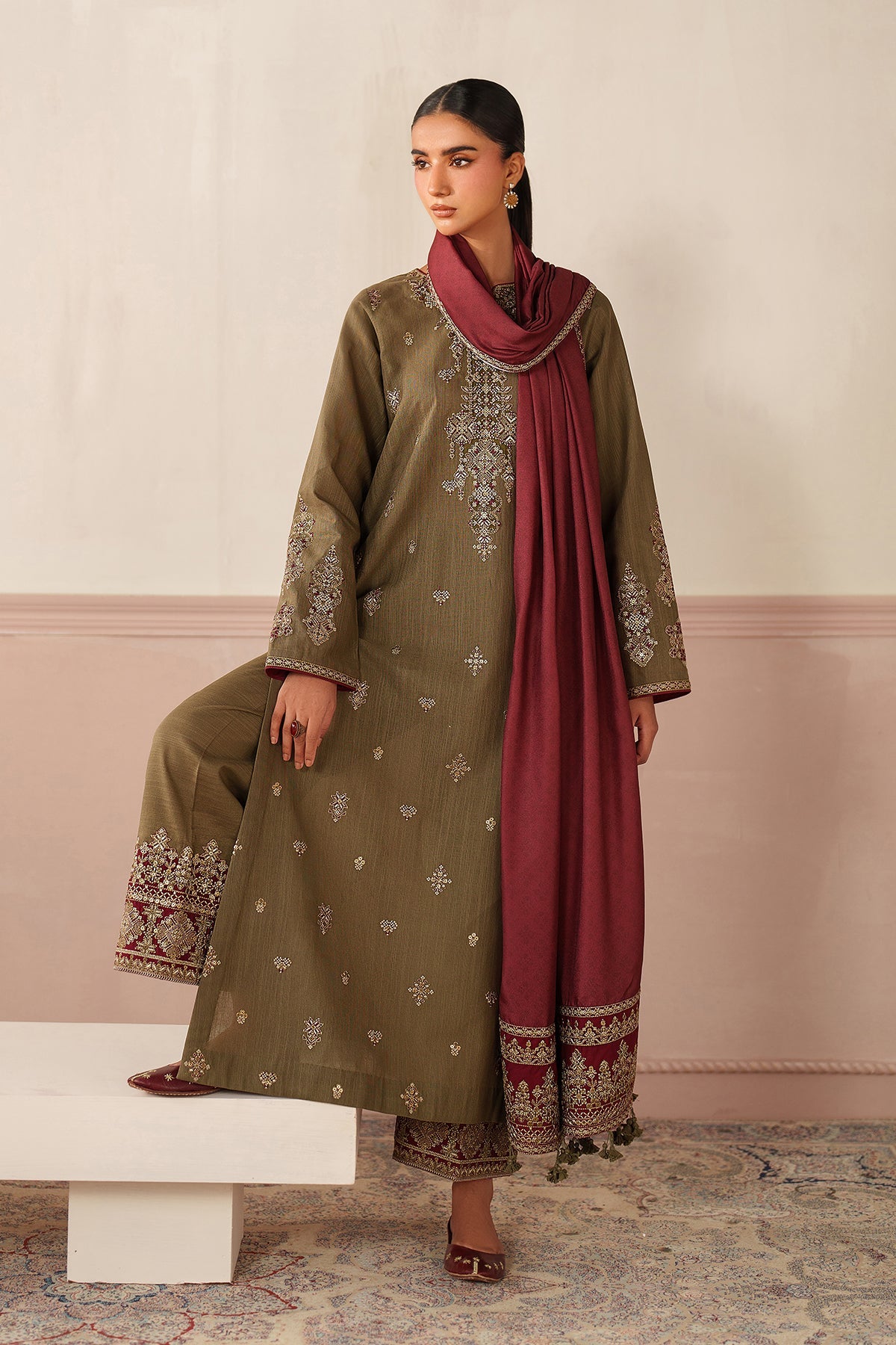 EMBROIDERED KHADDAR UF-4354