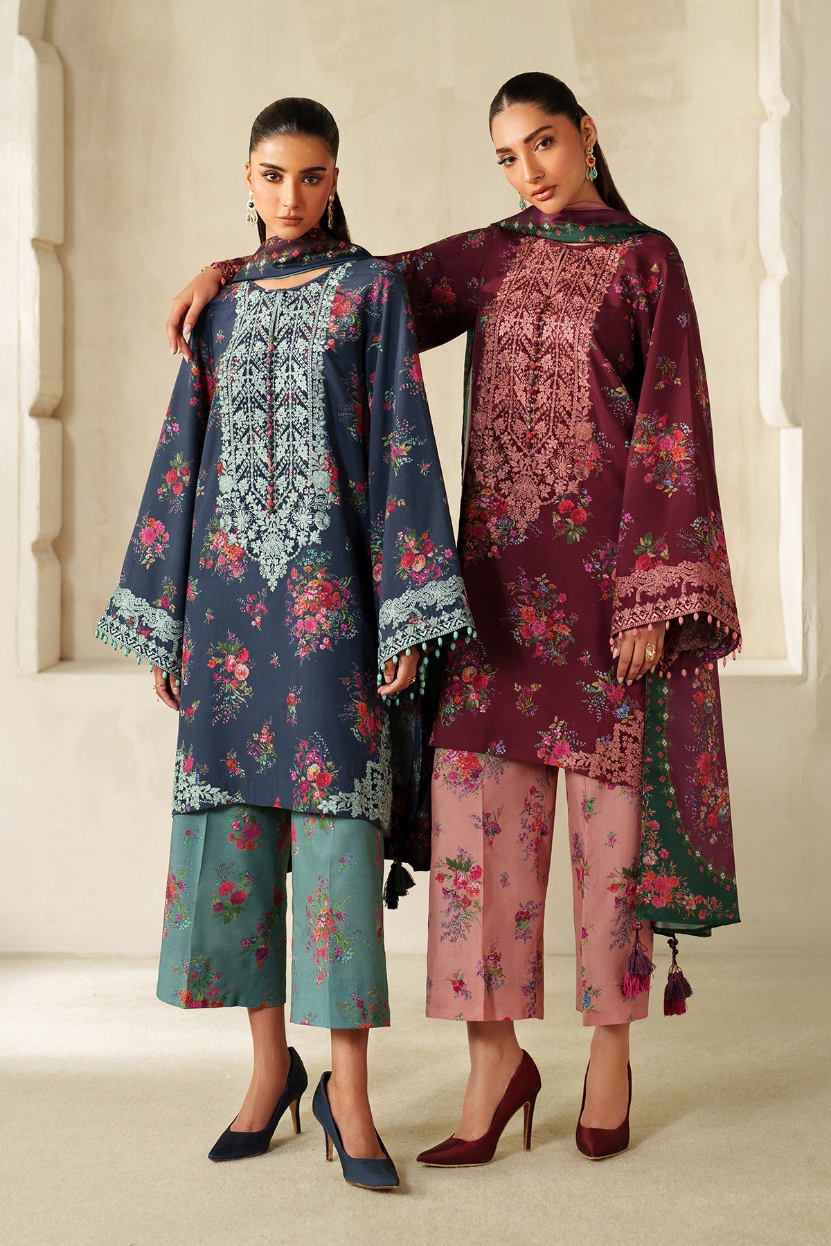 EMBROIDERED KHADDAR SF-4337