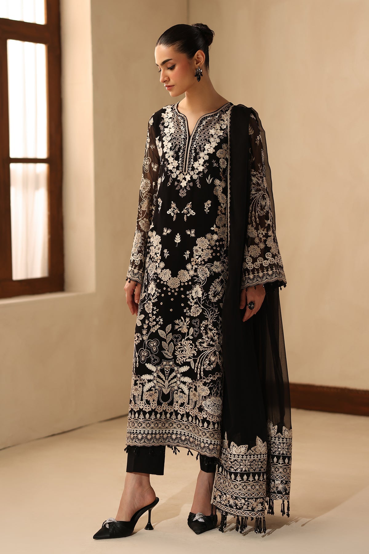 EMBROIDERED CHIFFON UF-4490
