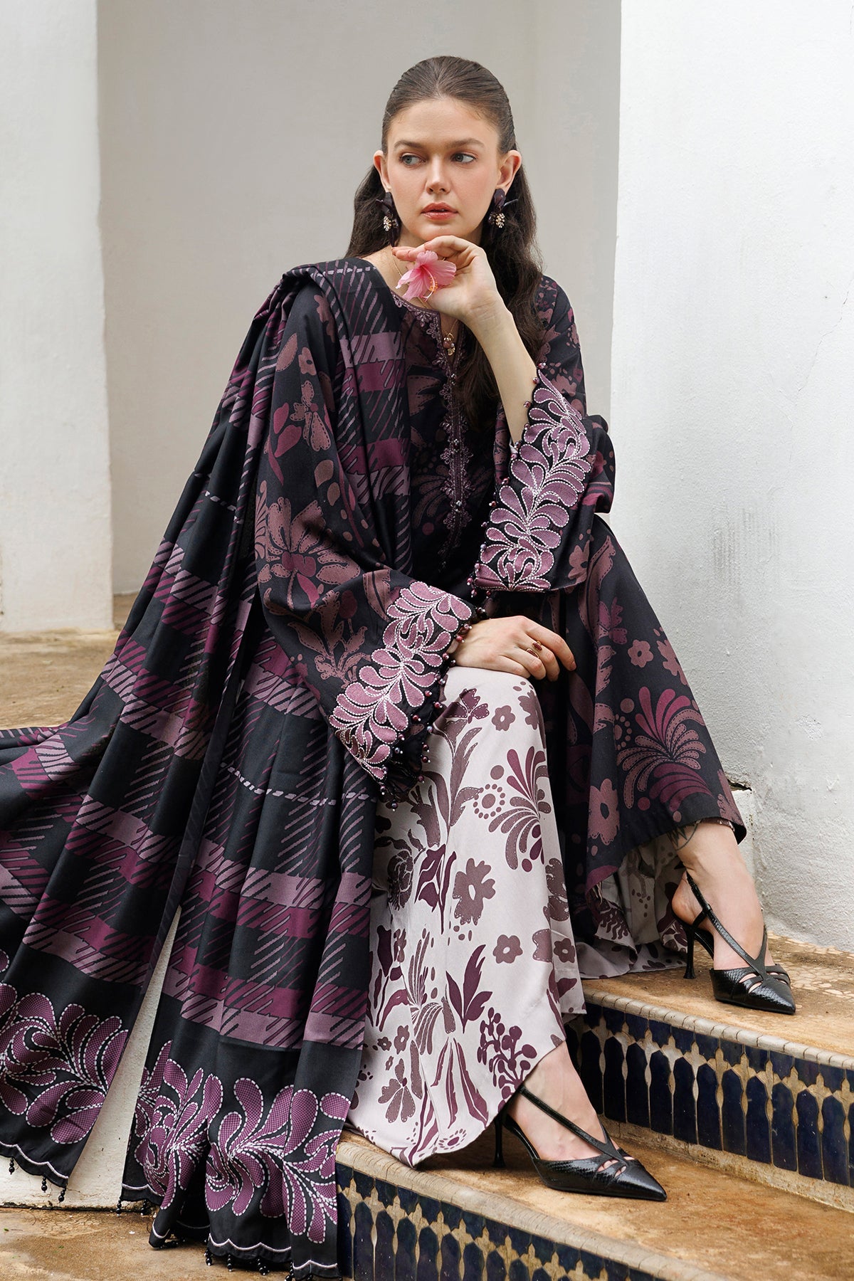 EMBROIDERED VISCOSE SILK SF-4587