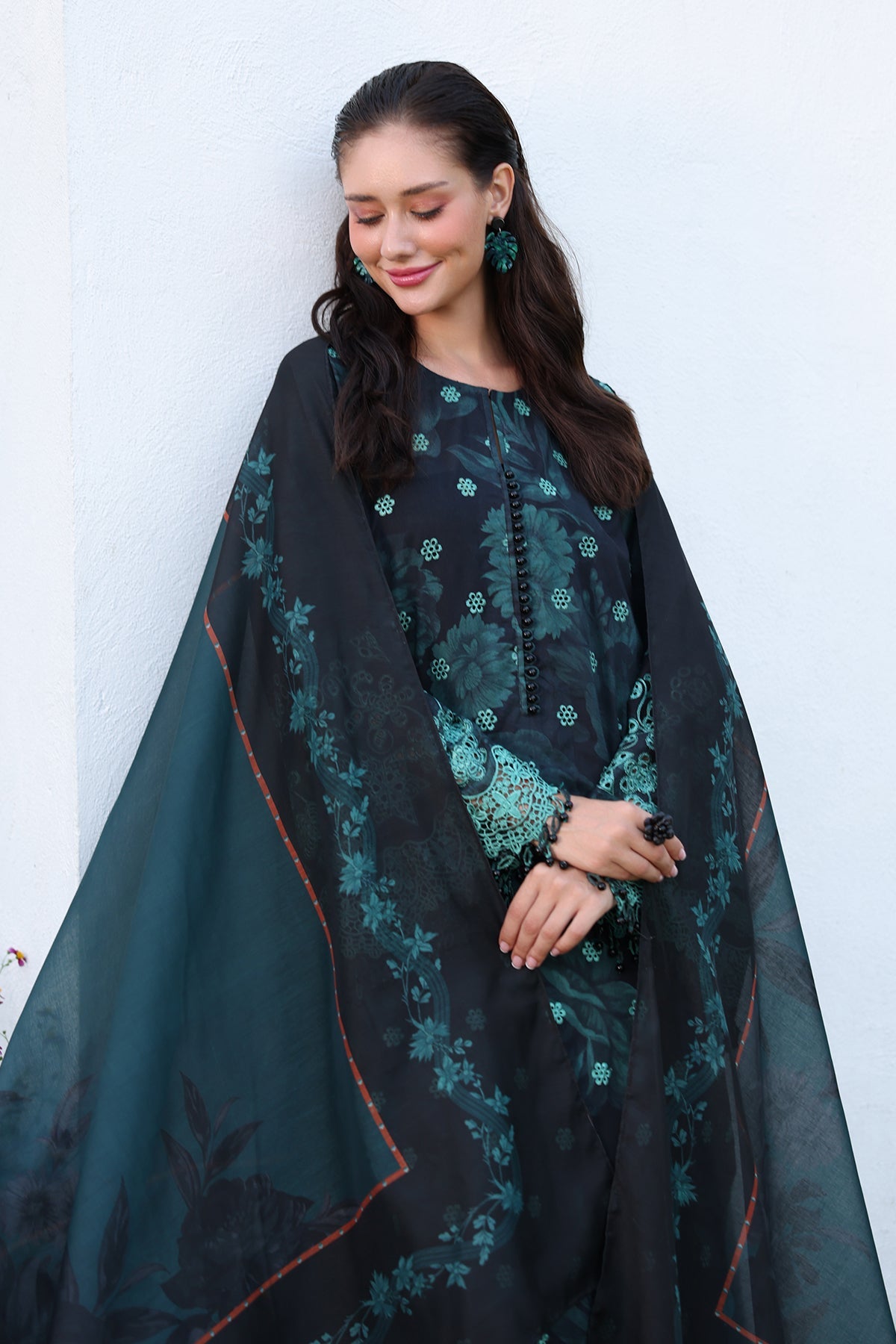 EMBROIDERED PRINTED LAWN SF-4245