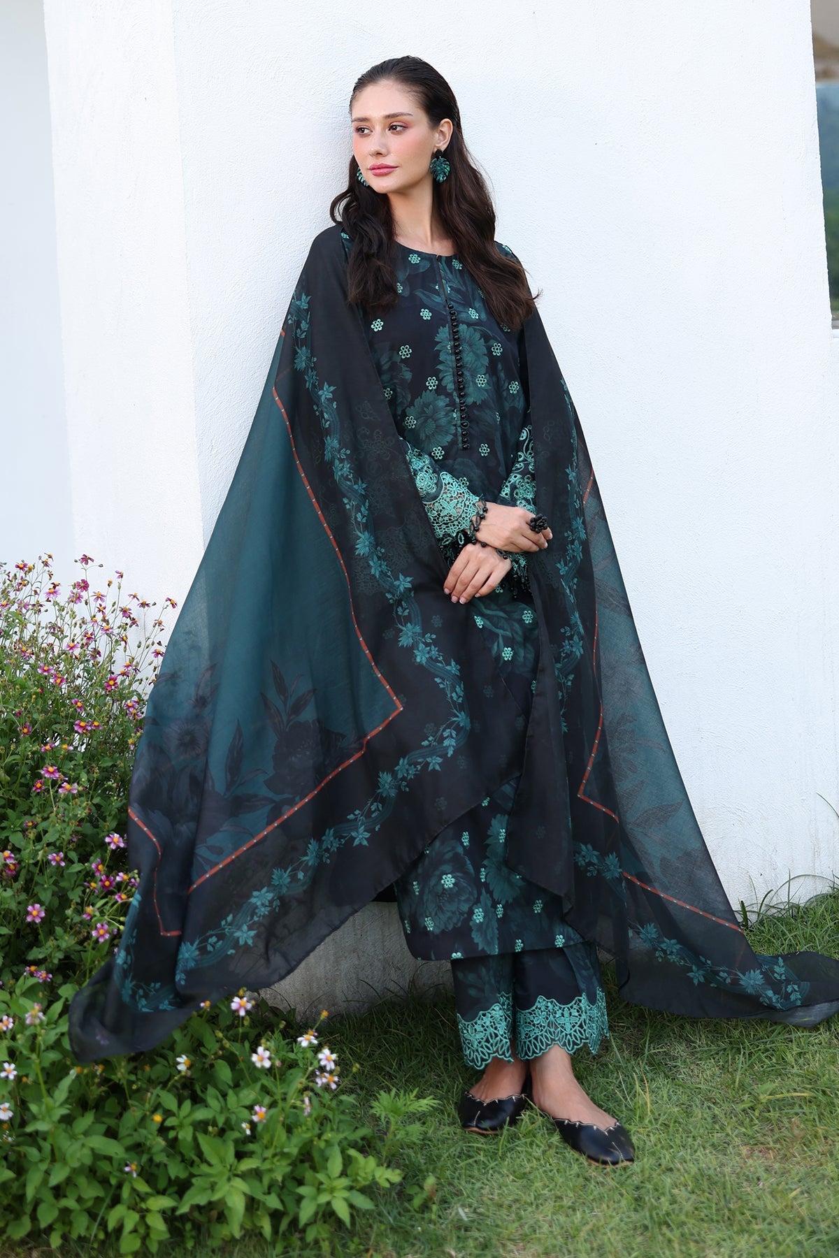 EMBROIDERED PRINTED LAWN SF-4245