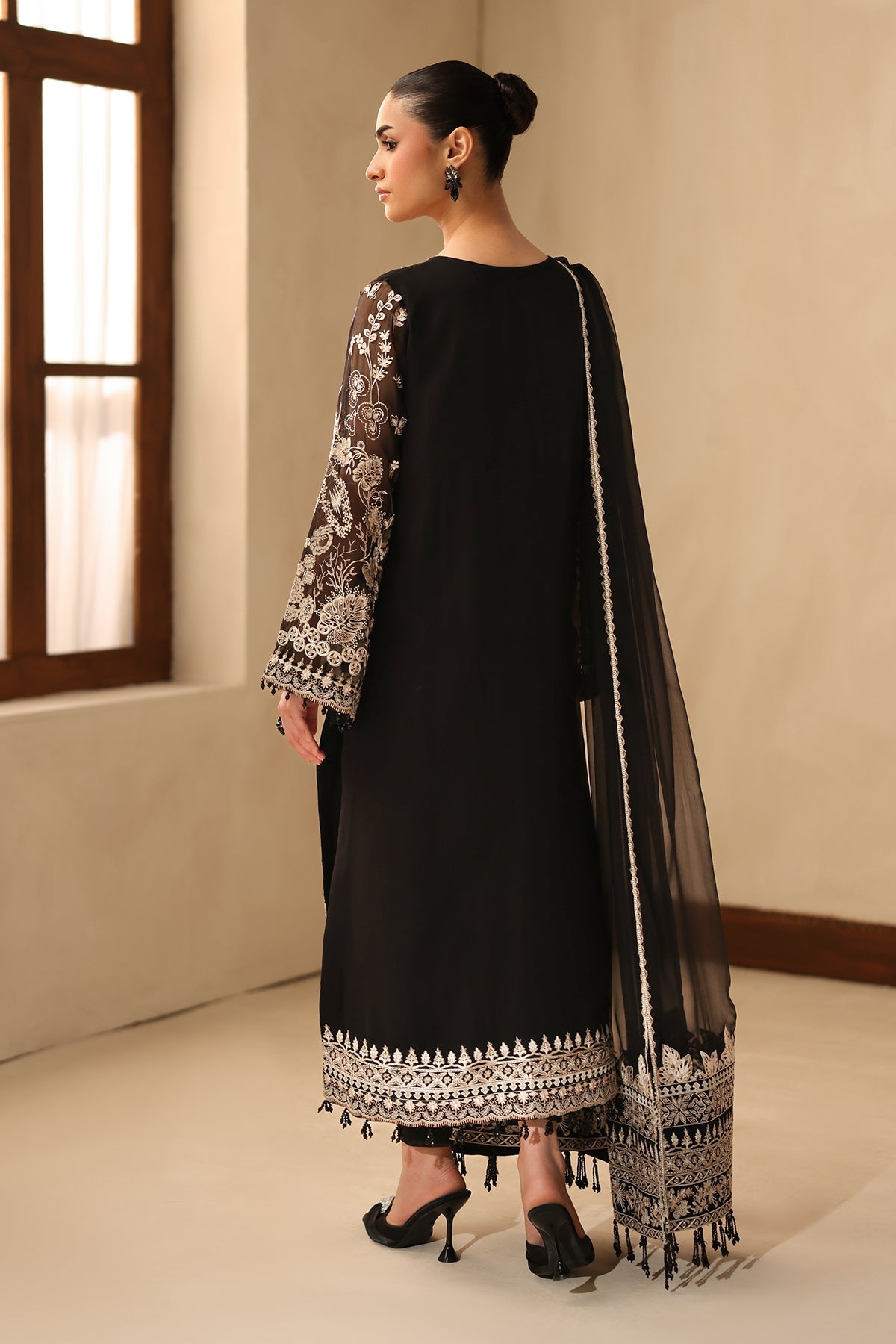 EMBROIDERED CHIFFON UF-4490