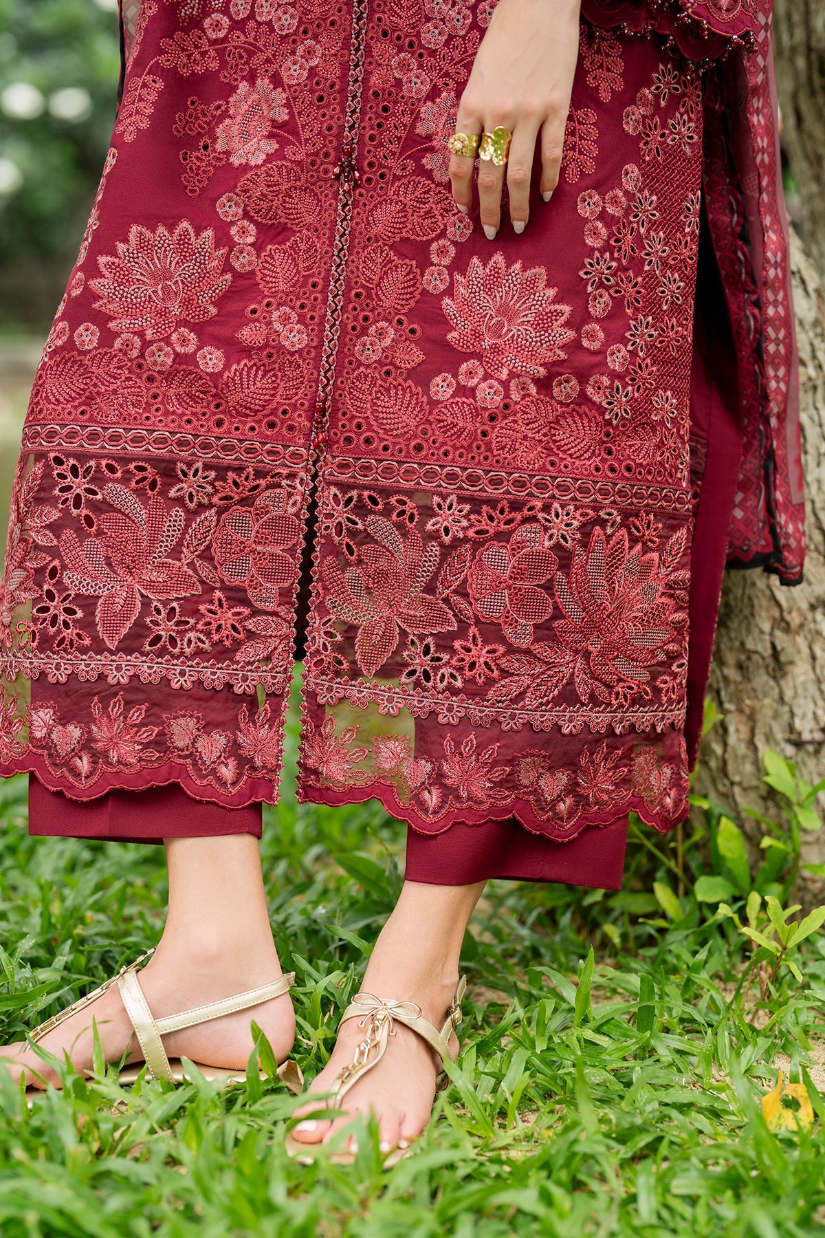 EMBROIDERED LAWN UF-4271