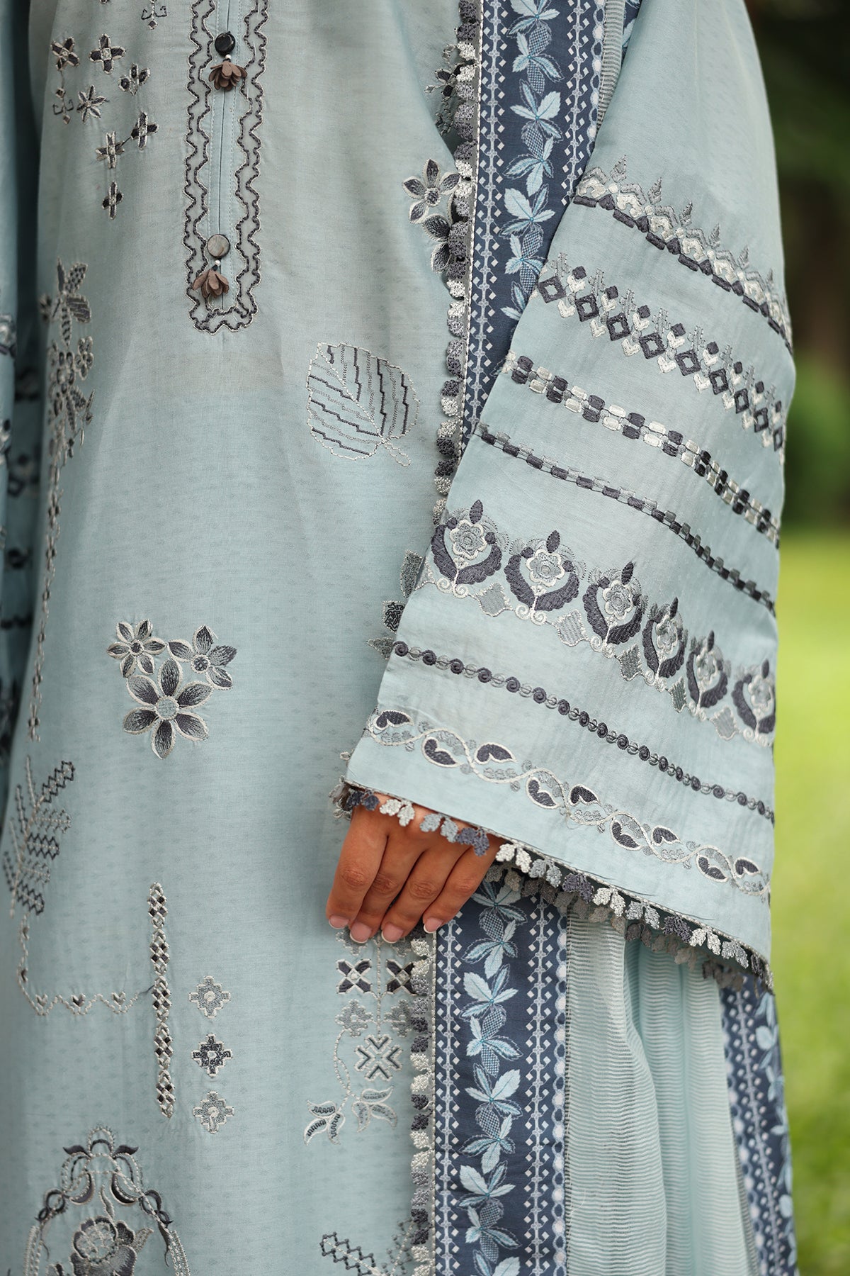 EMBROIDERED JACQUARD LAWN SF-4247