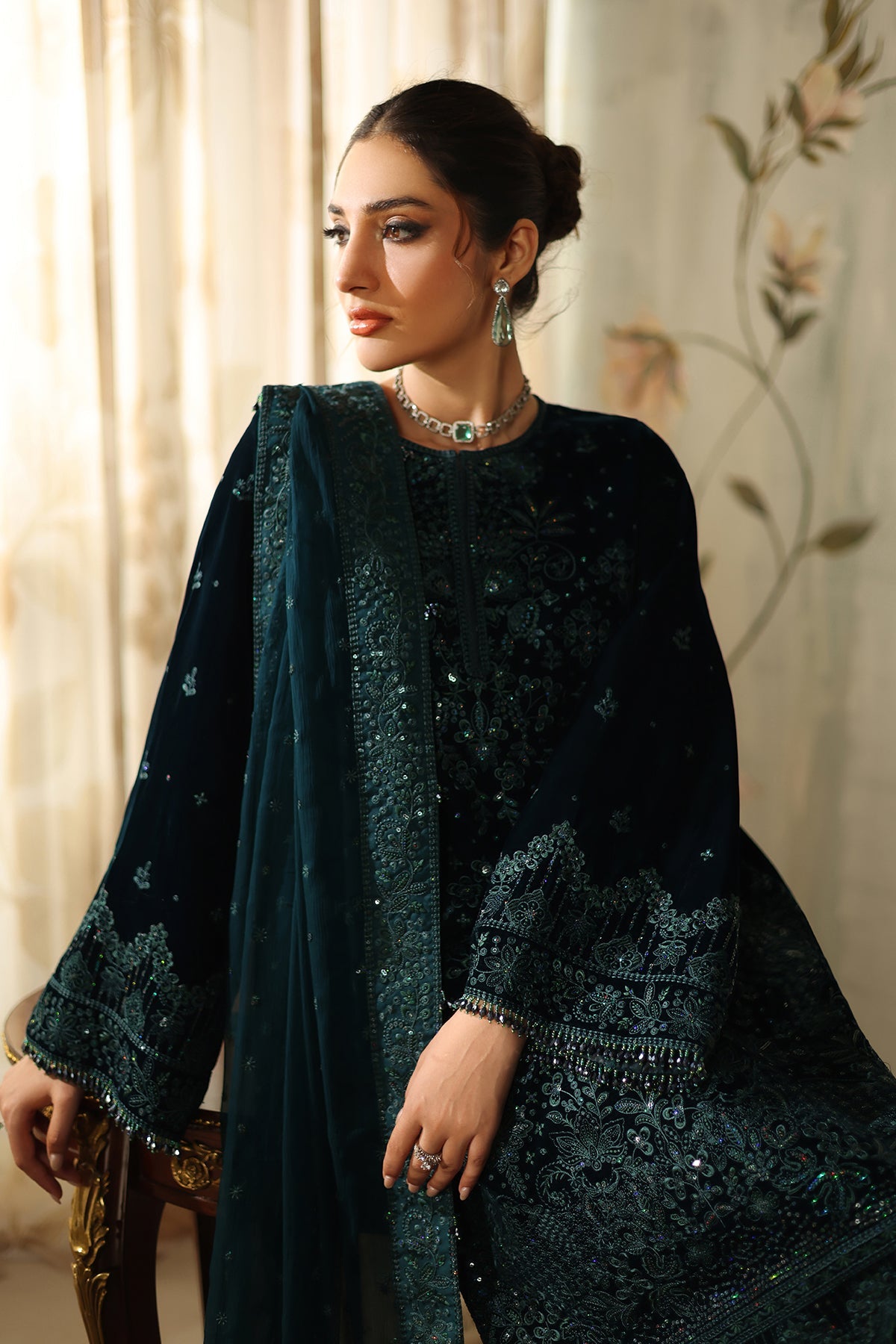 EMBROIDERED VELVET SF-4322