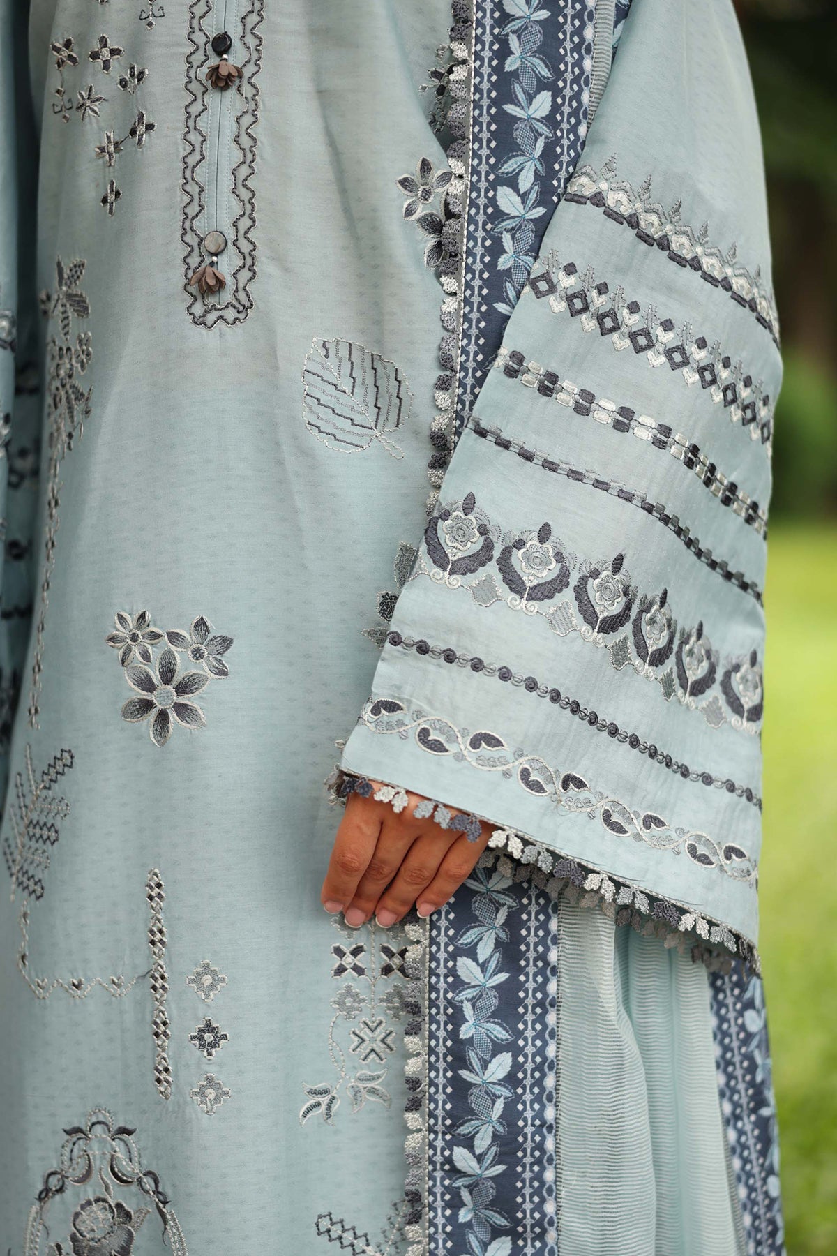 EMBROIDERED JACQUARD LAWN SF-4247