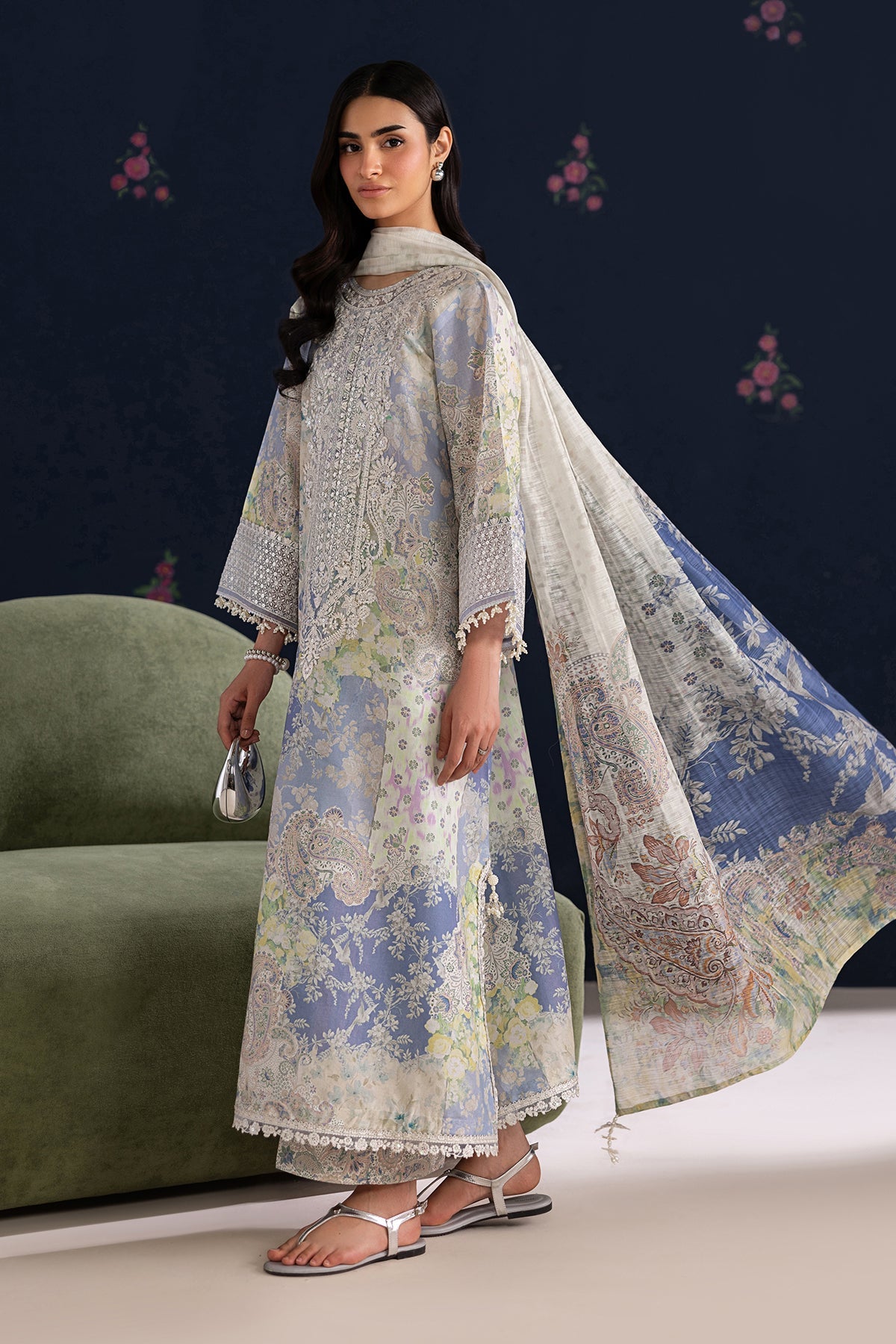 EMBROIDERED LAWN UF-4459