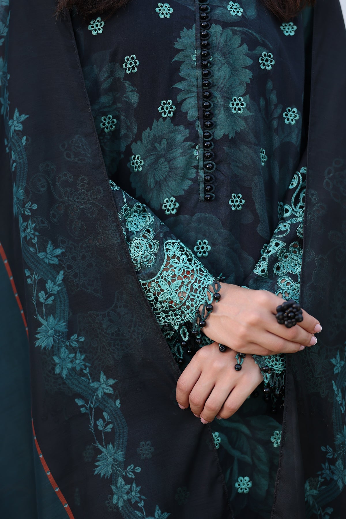 EMBROIDERED PRINTED LAWN SF-4245