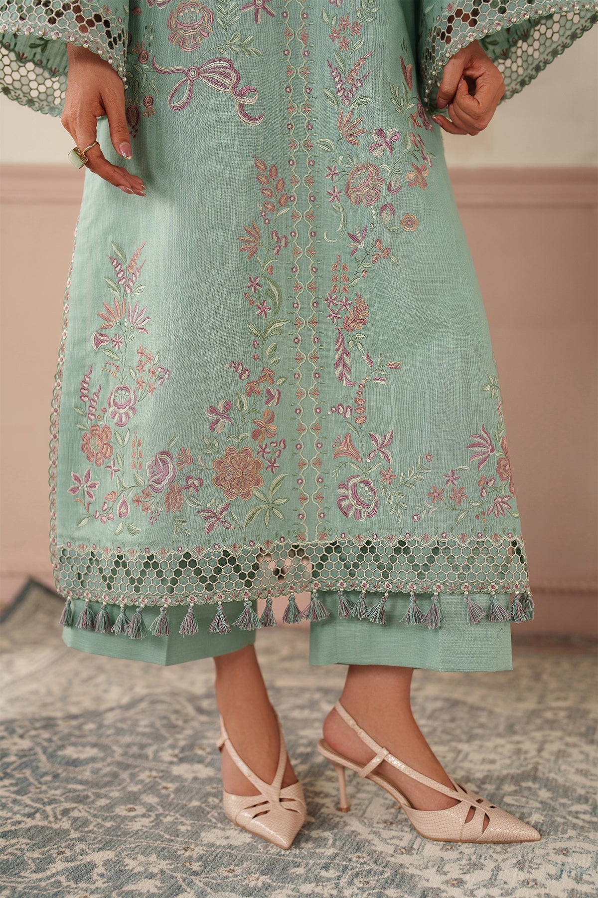 EMBROIDERED KHADDAR UF-4355