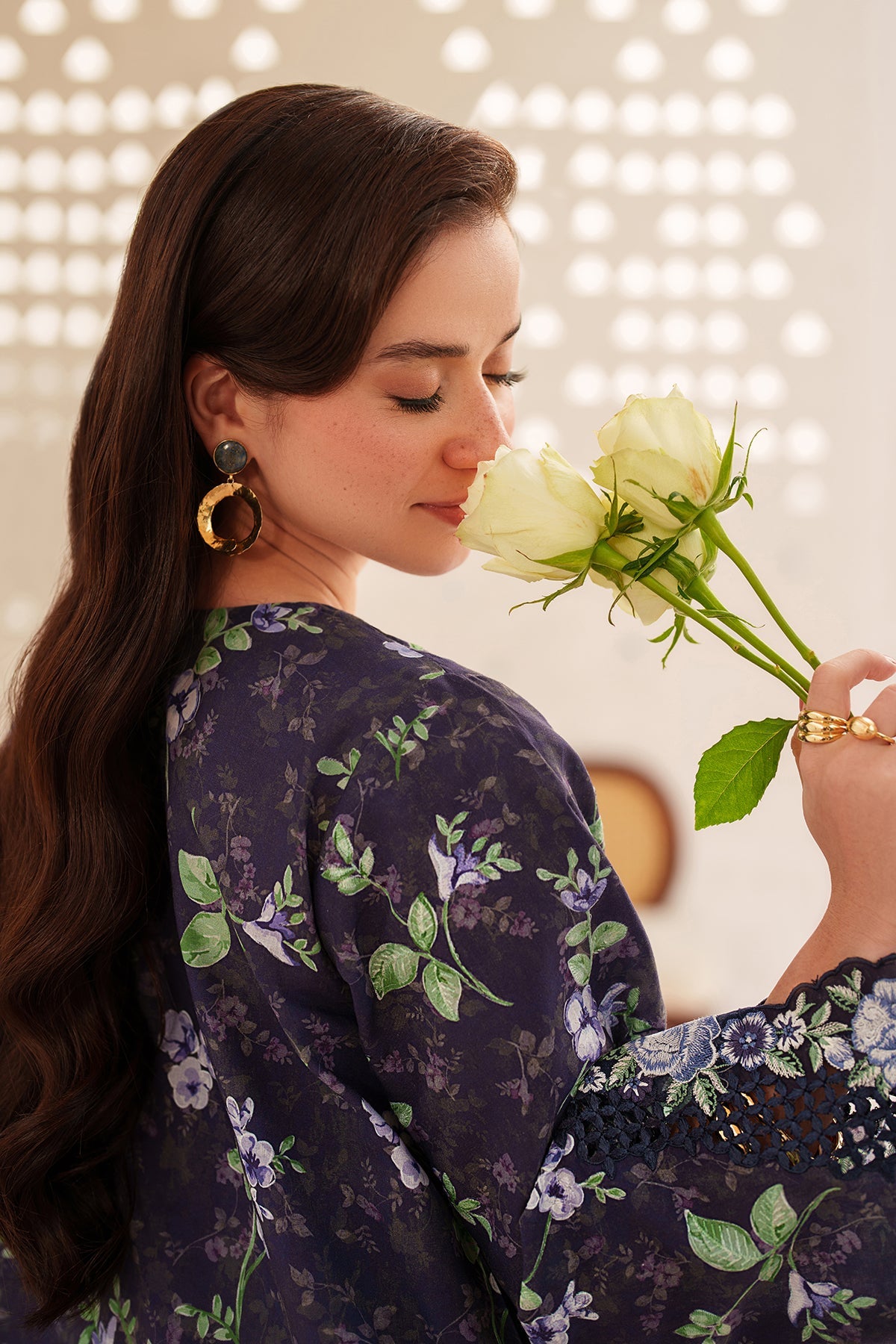 EMBROIDERED LAWN UF-4405