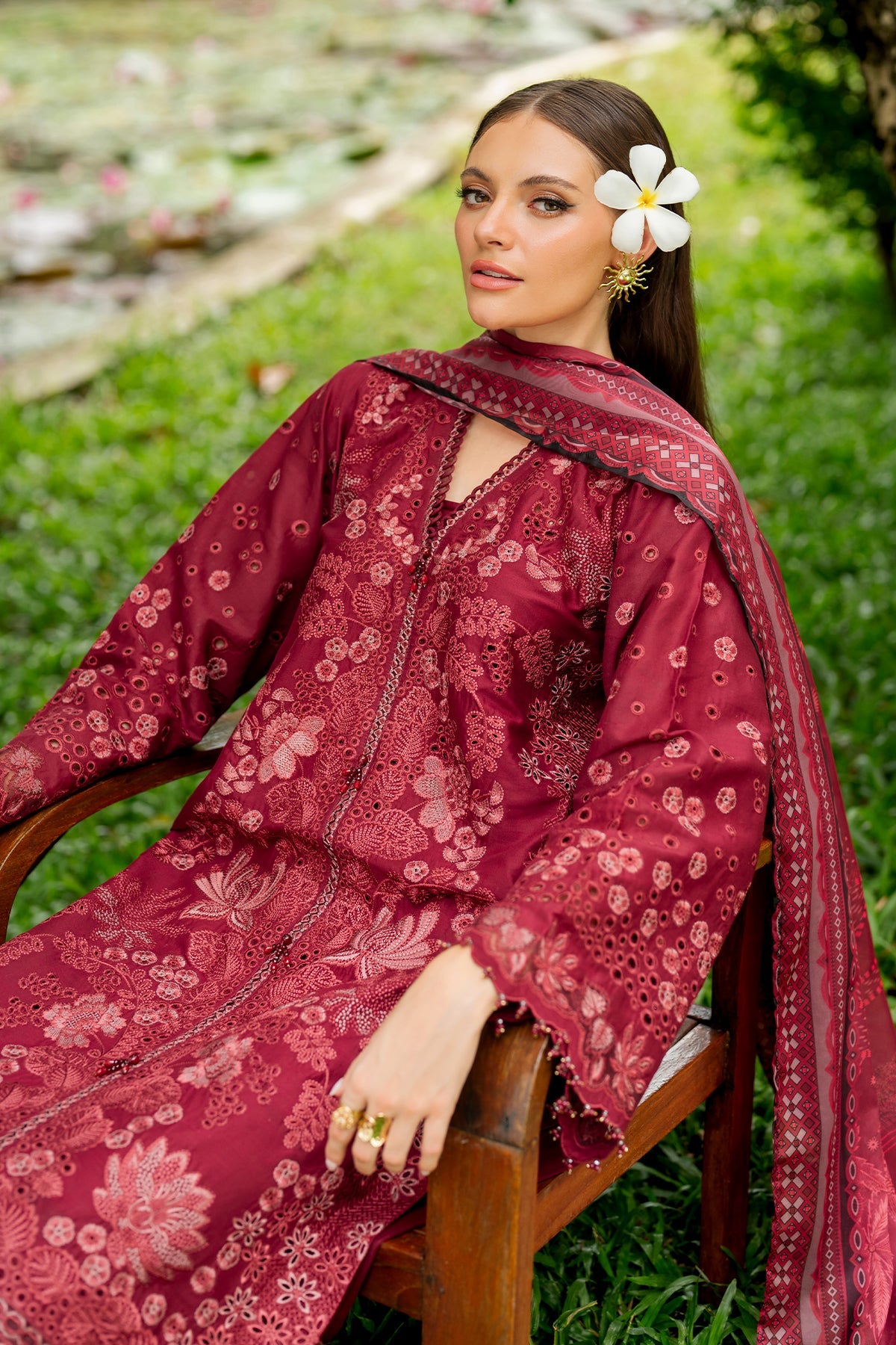 EMBROIDERED LAWN UF-4271
