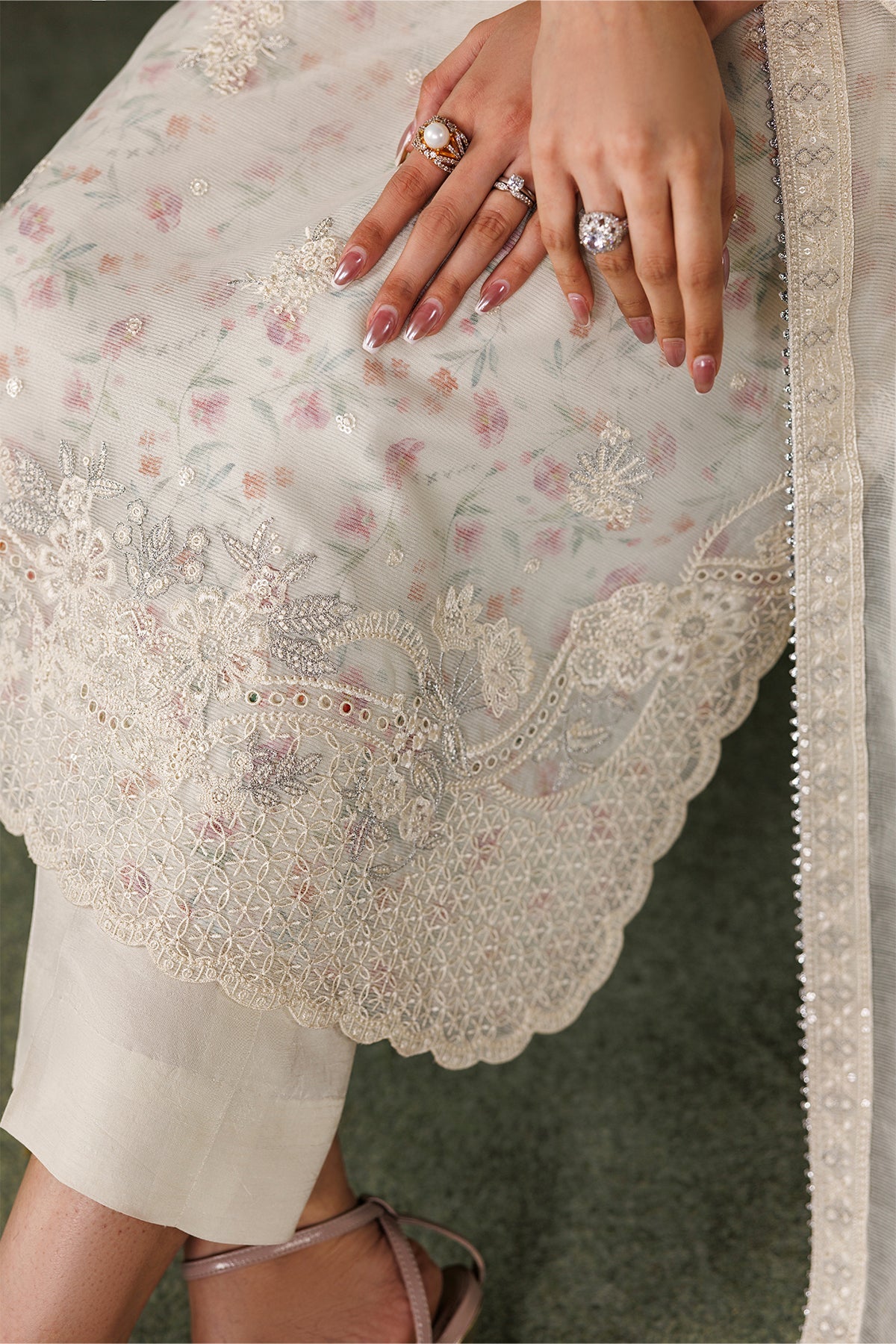 EMBROIDERED COTTON NET SF-4440