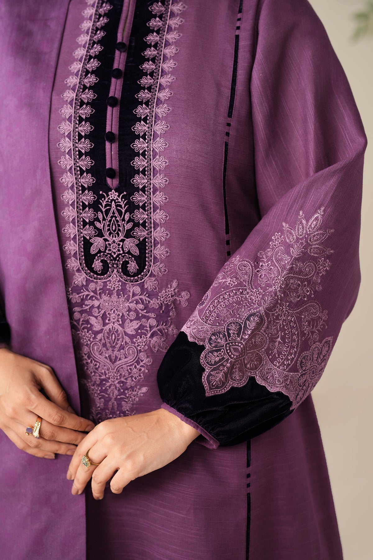 EMBROIDERED KHADDAR PR-1194
