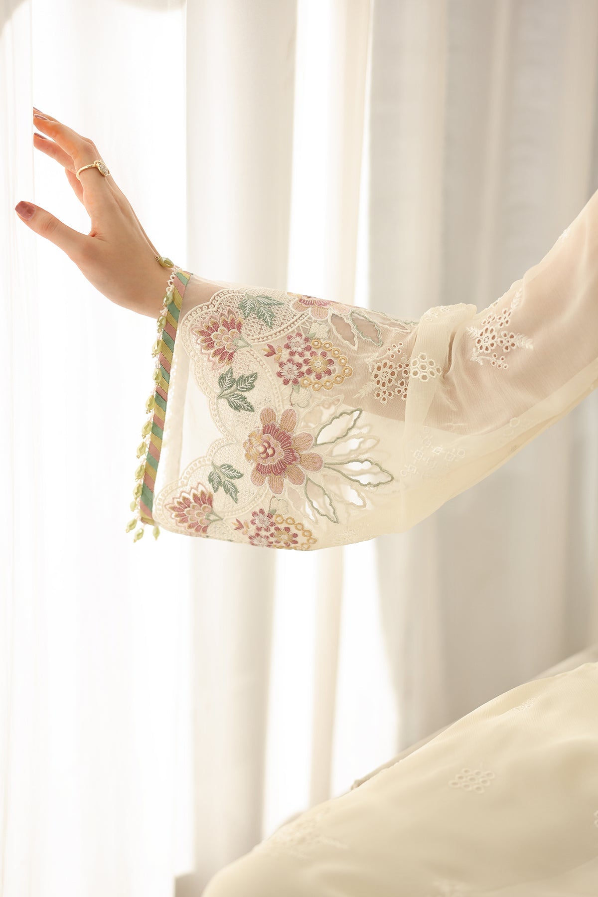 EMBROIDERED CHIFFON UF-4184