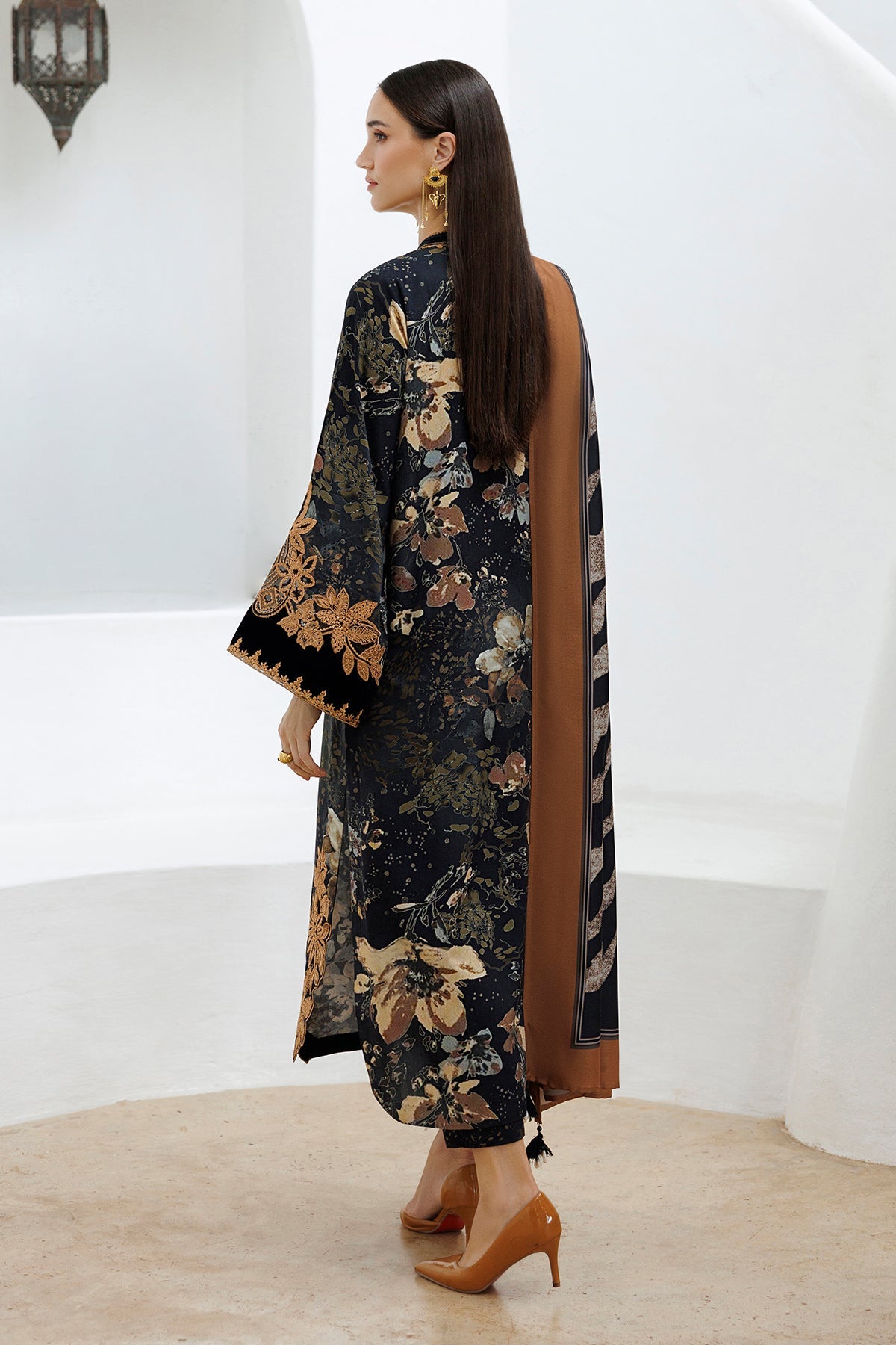 EMBROIDERED VISCOSE SILK UF-4588