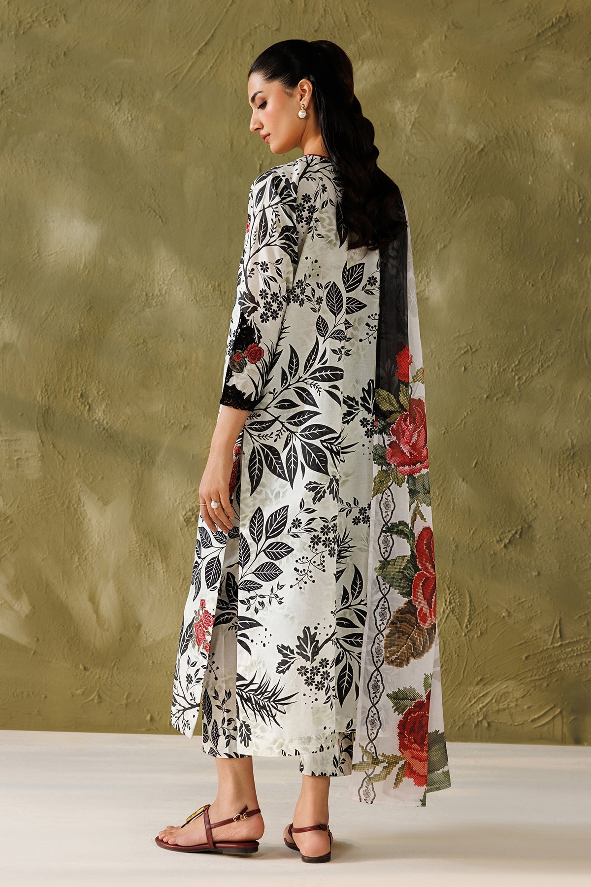 EMBROIDERED LAWN SF-4505
