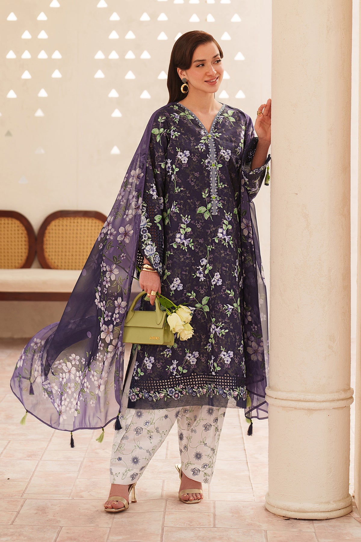 EMBROIDERED LAWN UF-4405