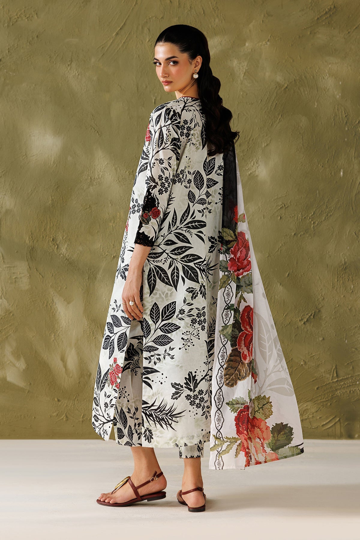 EMBROIDERED LAWN SF-4505