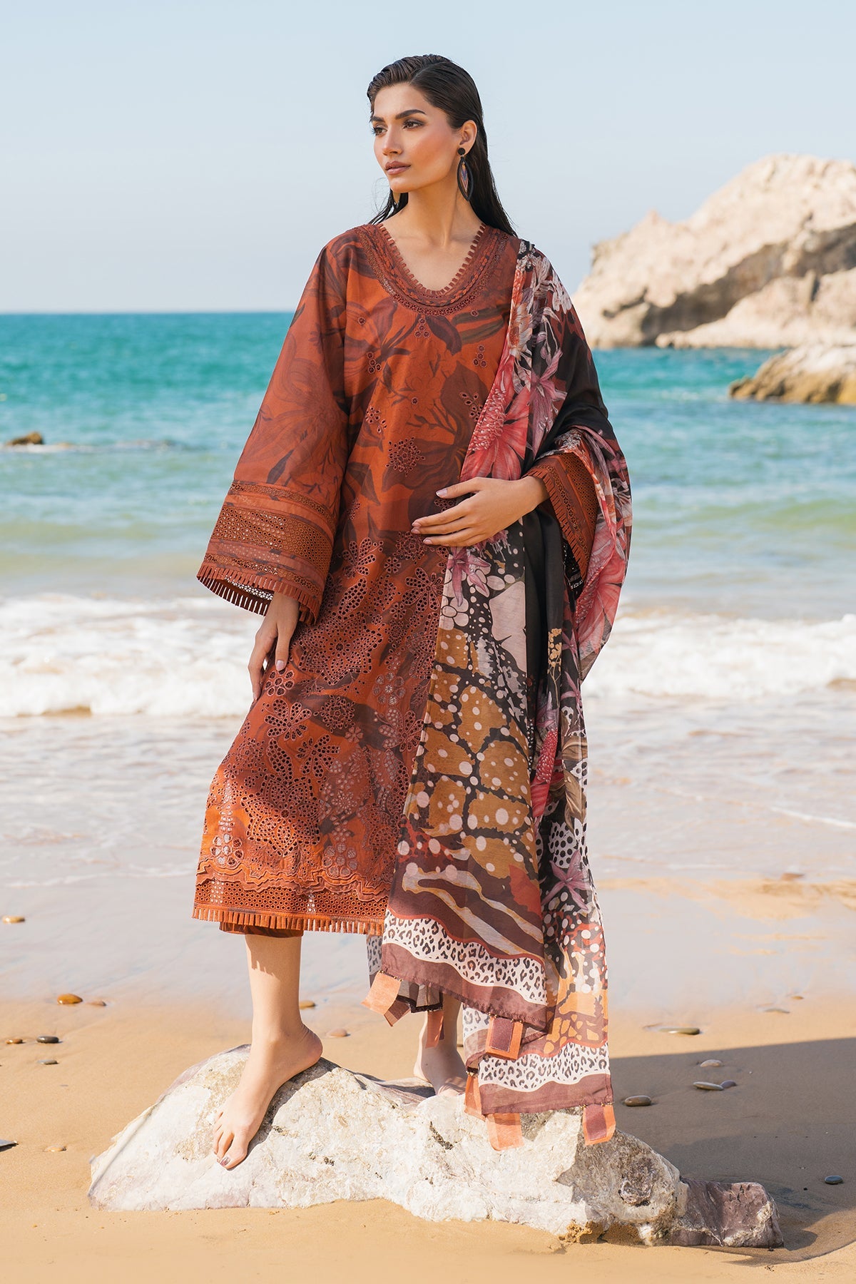 EMBROIDERED PRINTED LAWN SF-4113