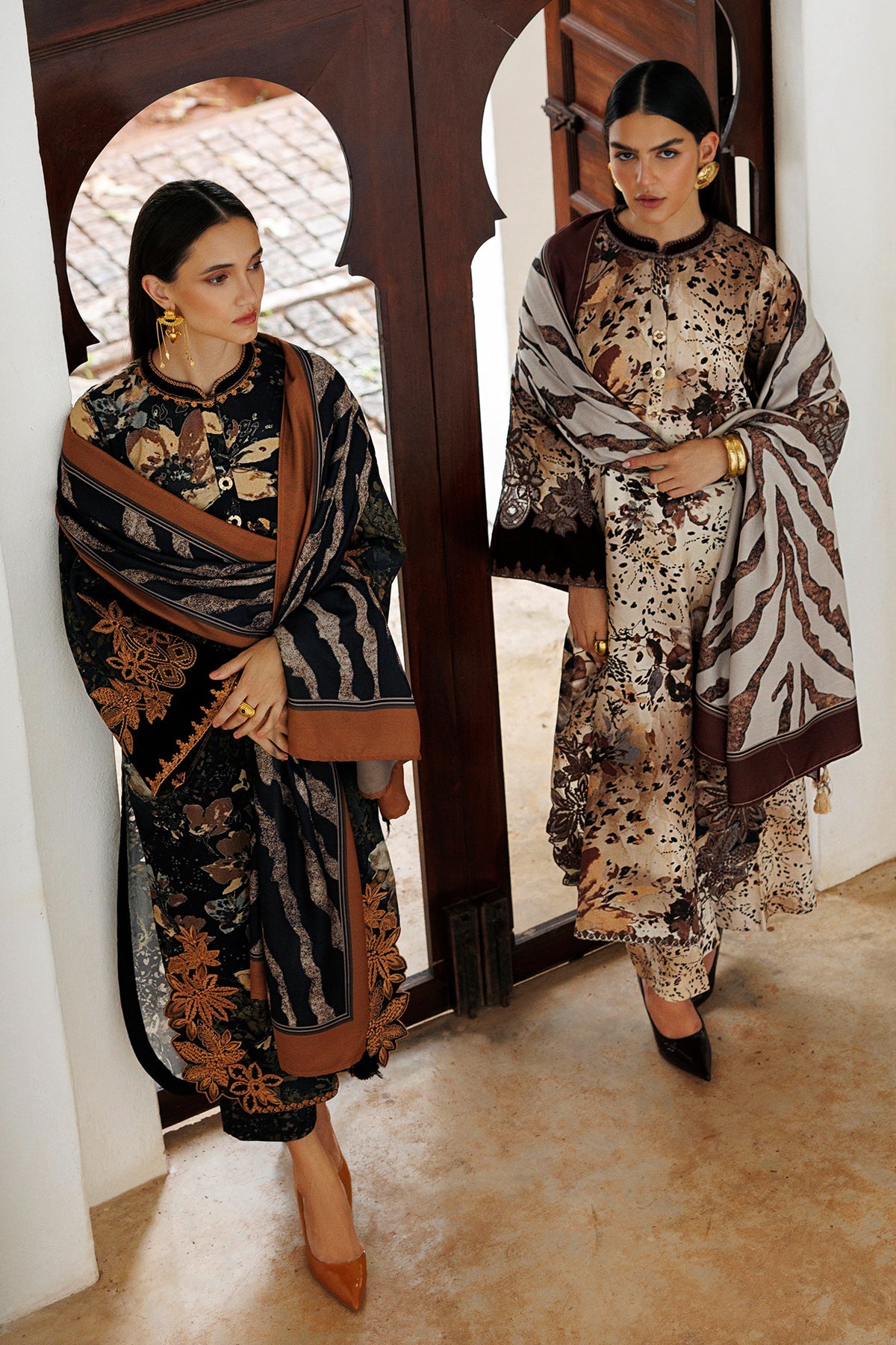 EMBROIDERED VISCOSE SILK SF-4589