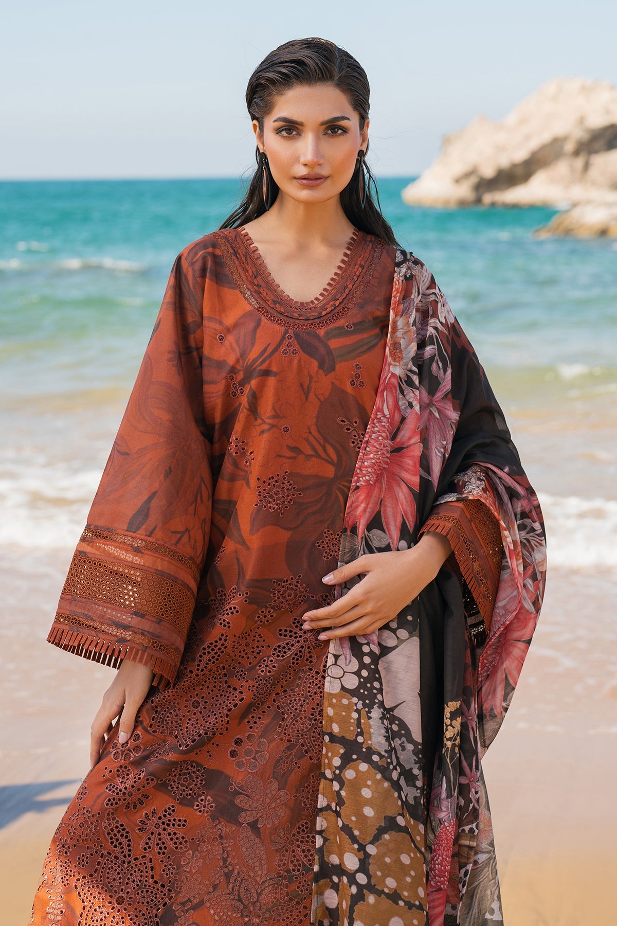 EMBROIDERED PRINTED LAWN SF-4113