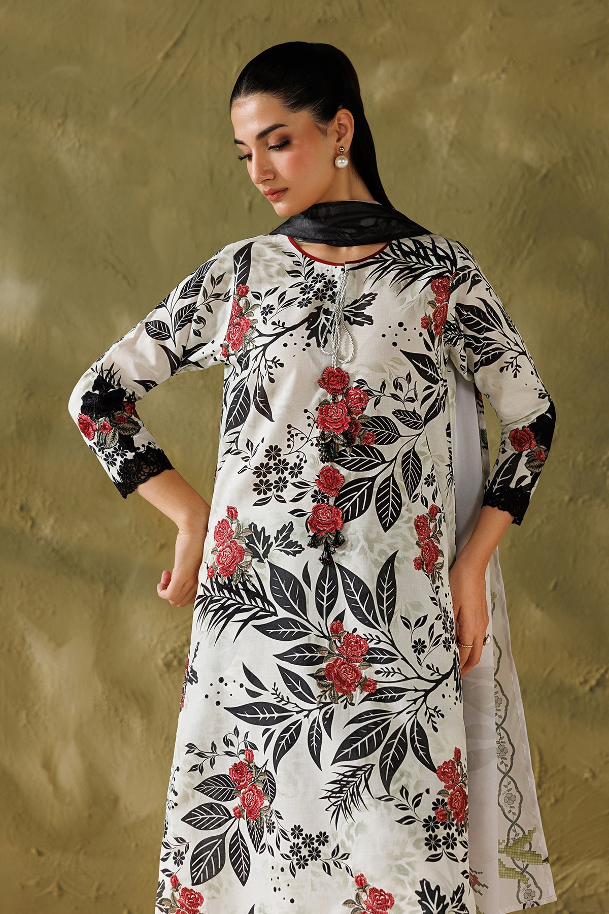 EMBROIDERED LAWN SF-4505