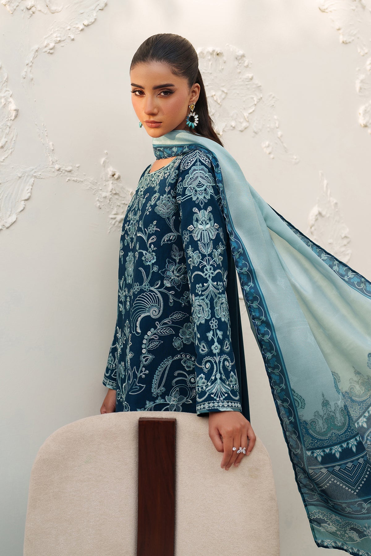 EMBROIDERED RAW SILK SF-4384