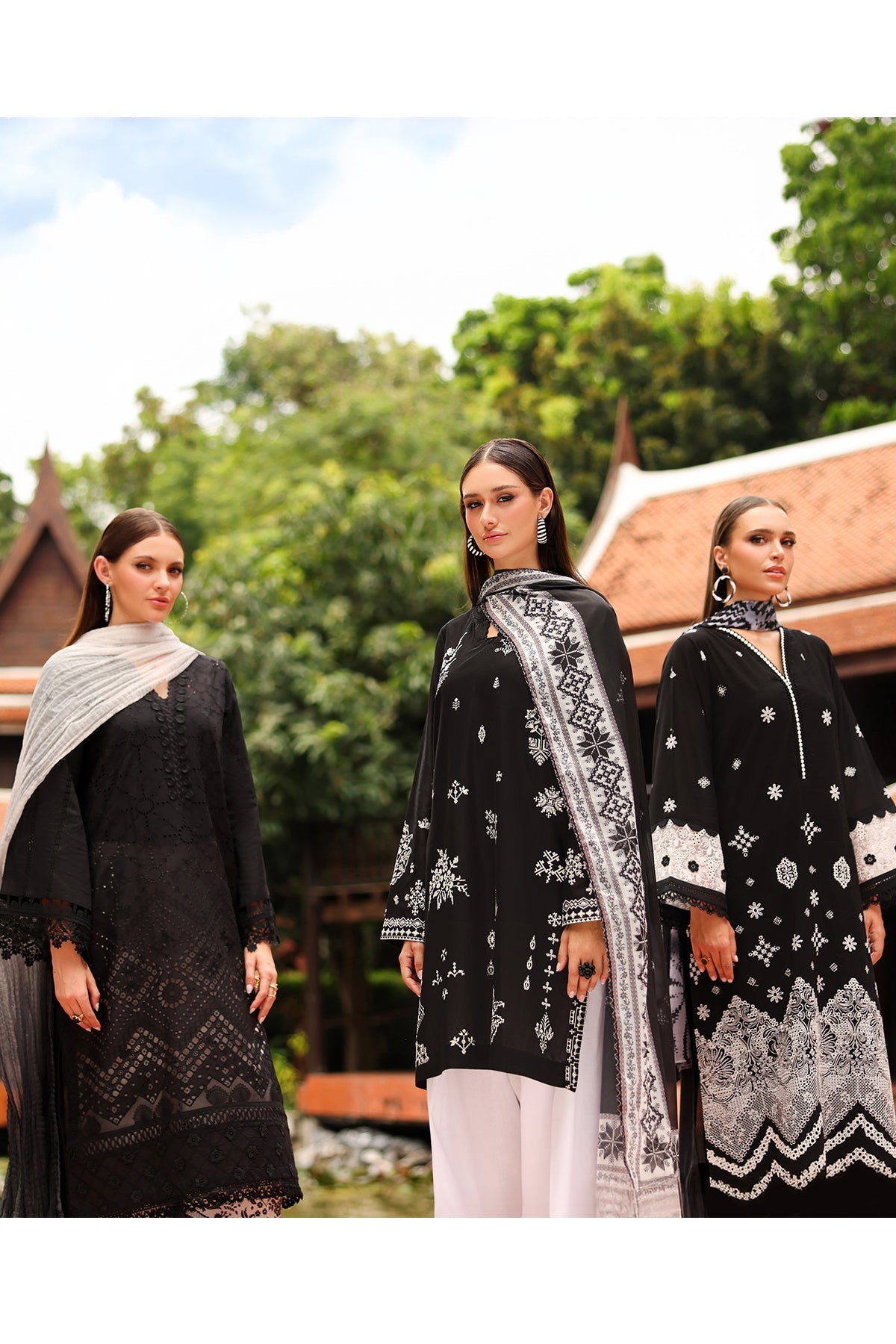EMBROIDERED LAWN SF-4192