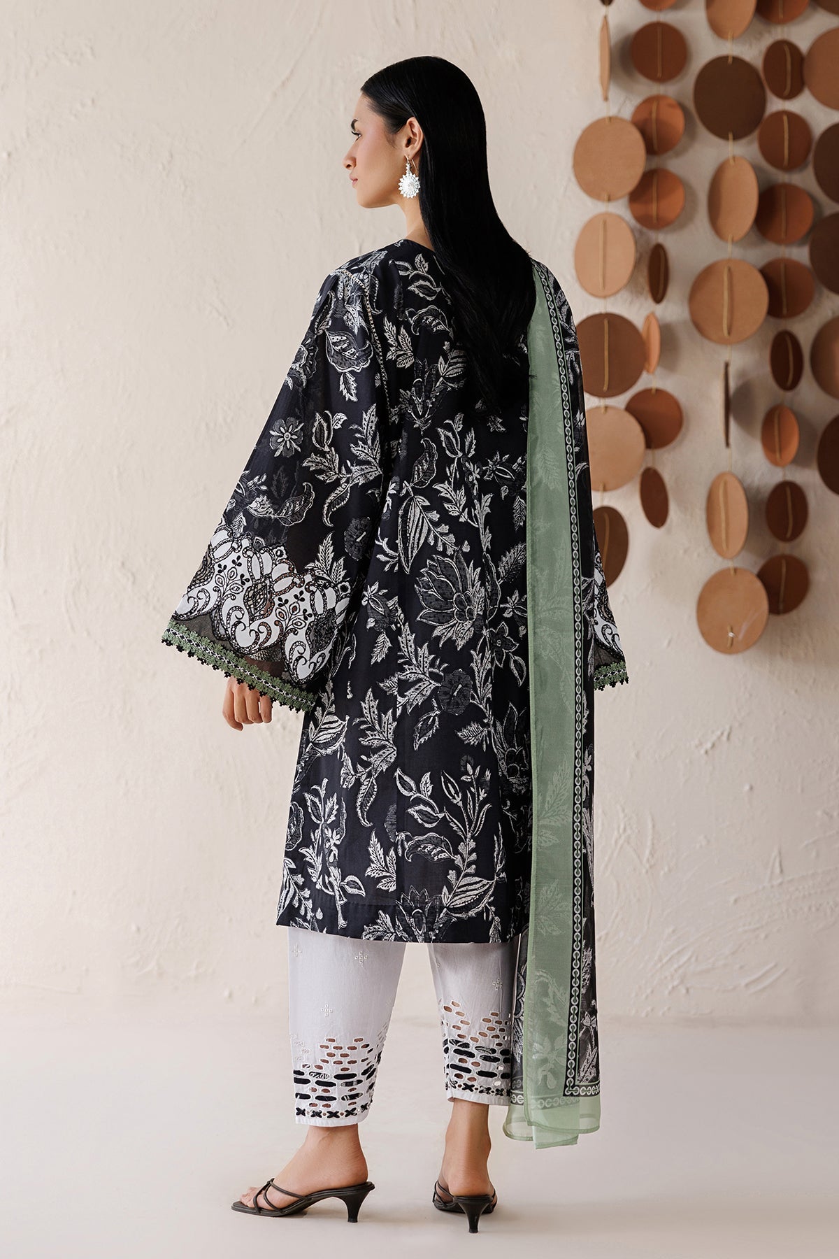 EMBROIDERED LAWN UF-4515