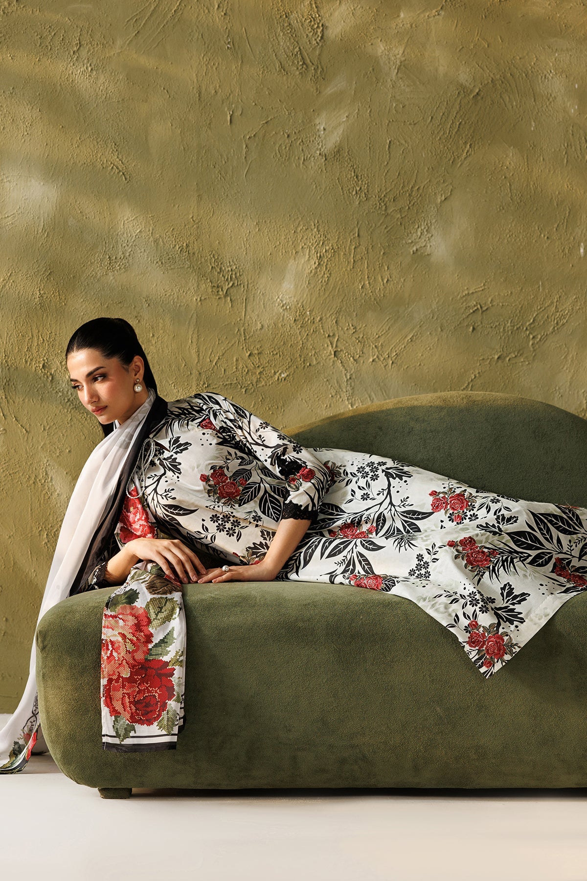 EMBROIDERED LAWN SF-4505